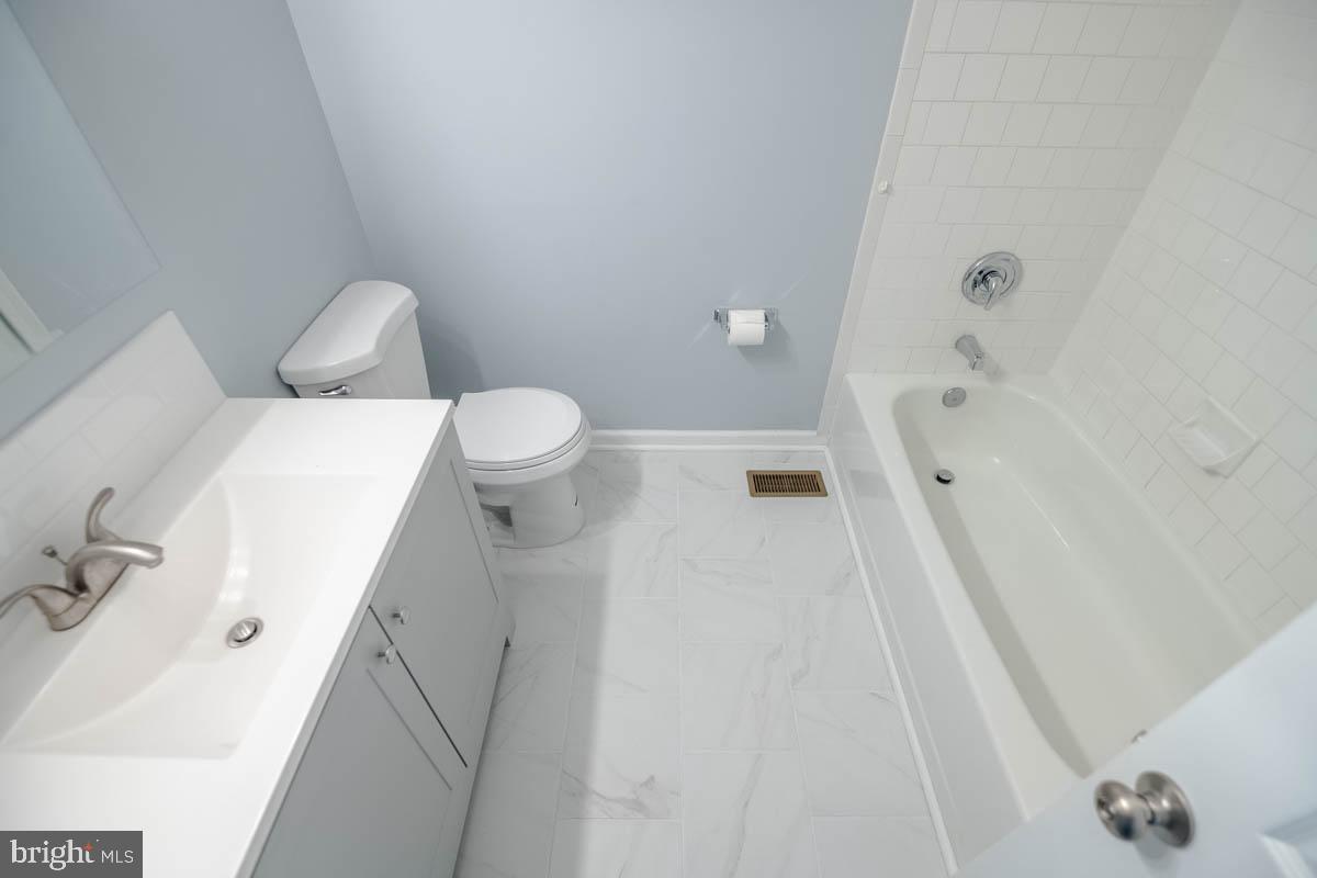 FAIRWIND FARMS - Residential