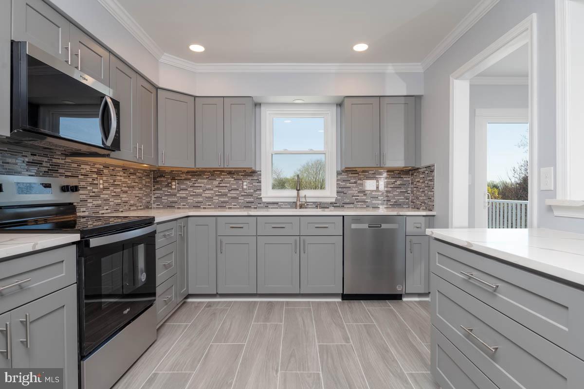 FAIRWIND FARMS - Residential