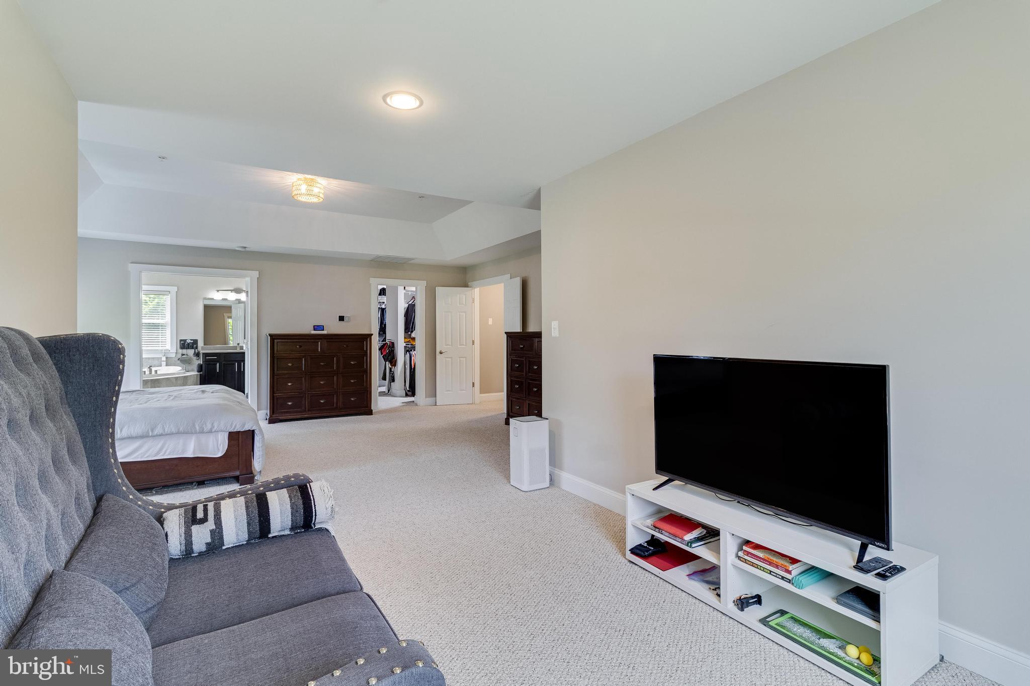 HIGHLAND FARM - Residential