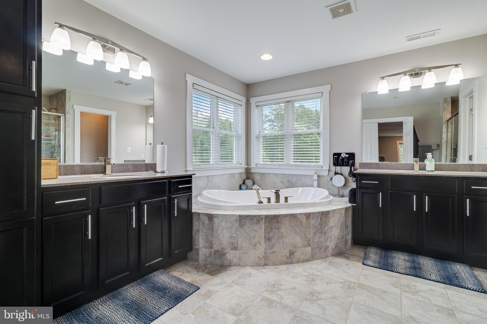 HIGHLAND FARM - Residential