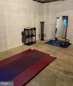 ROLLING MEADOWS - Residential