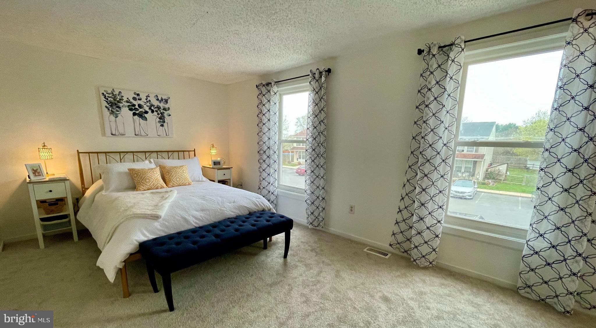 ROLLING MEADOWS - Residential