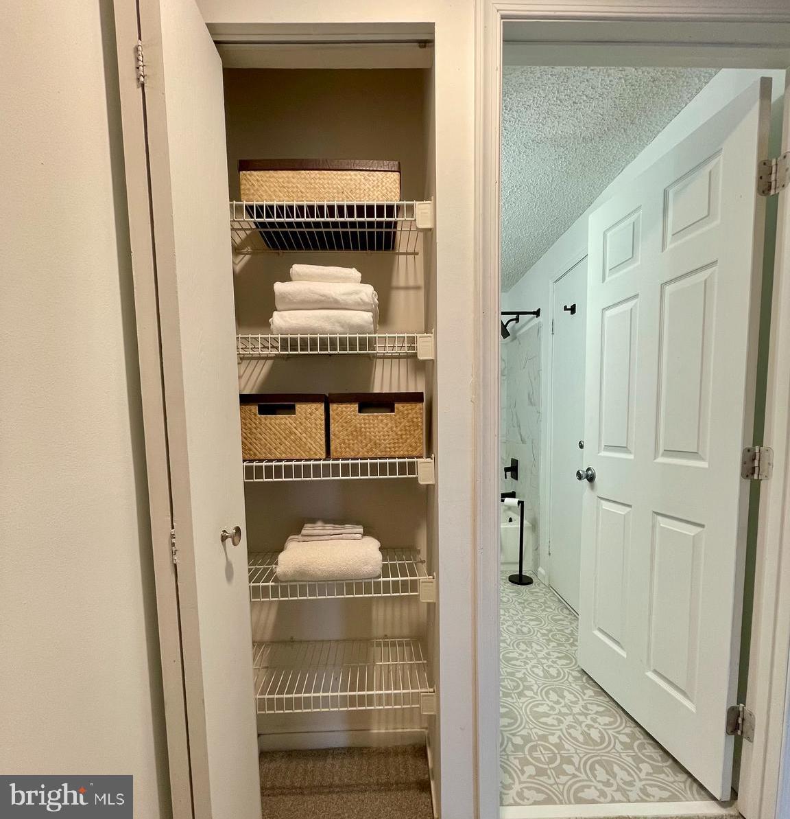 ROLLING MEADOWS - Residential