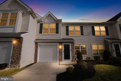 6 LEIGHTON DRIVE MOUNT LAUREL NJ 08054