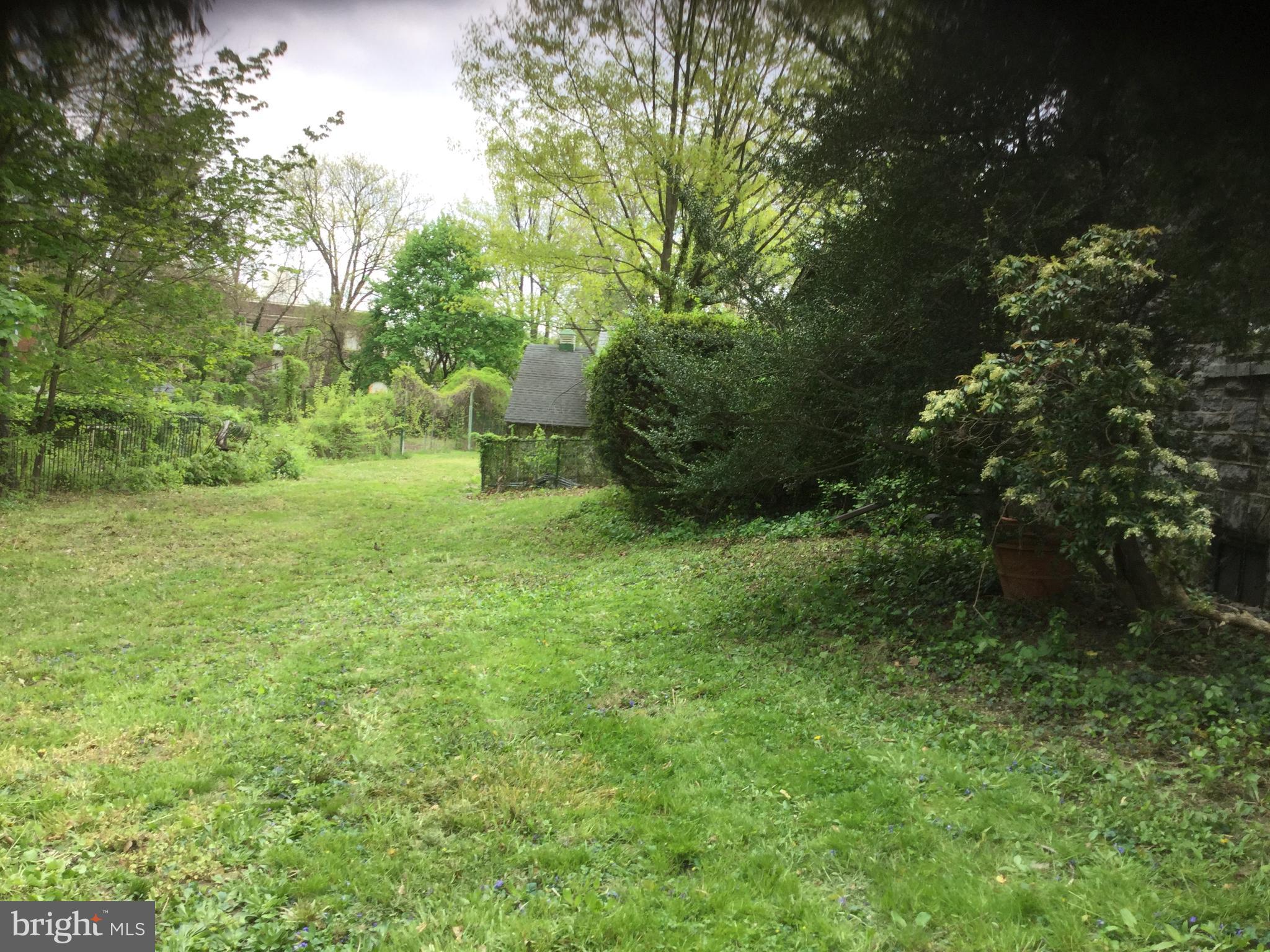 OVERBROOK FARMS - Land