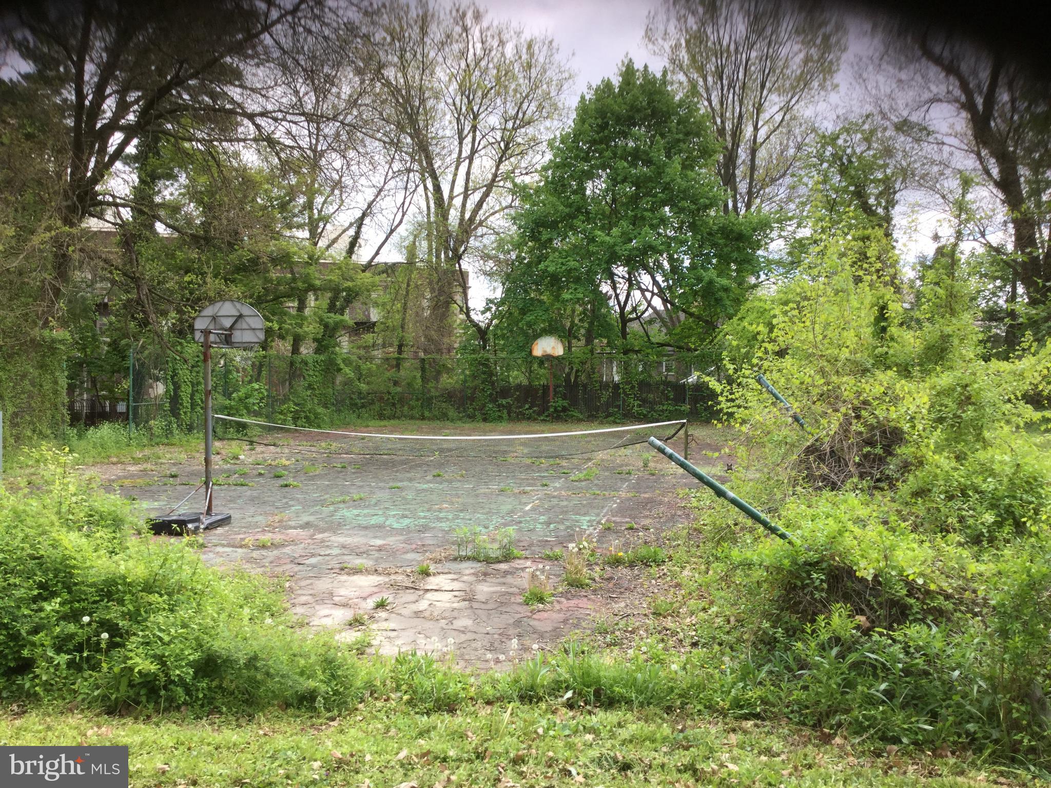 OVERBROOK FARMS - Land