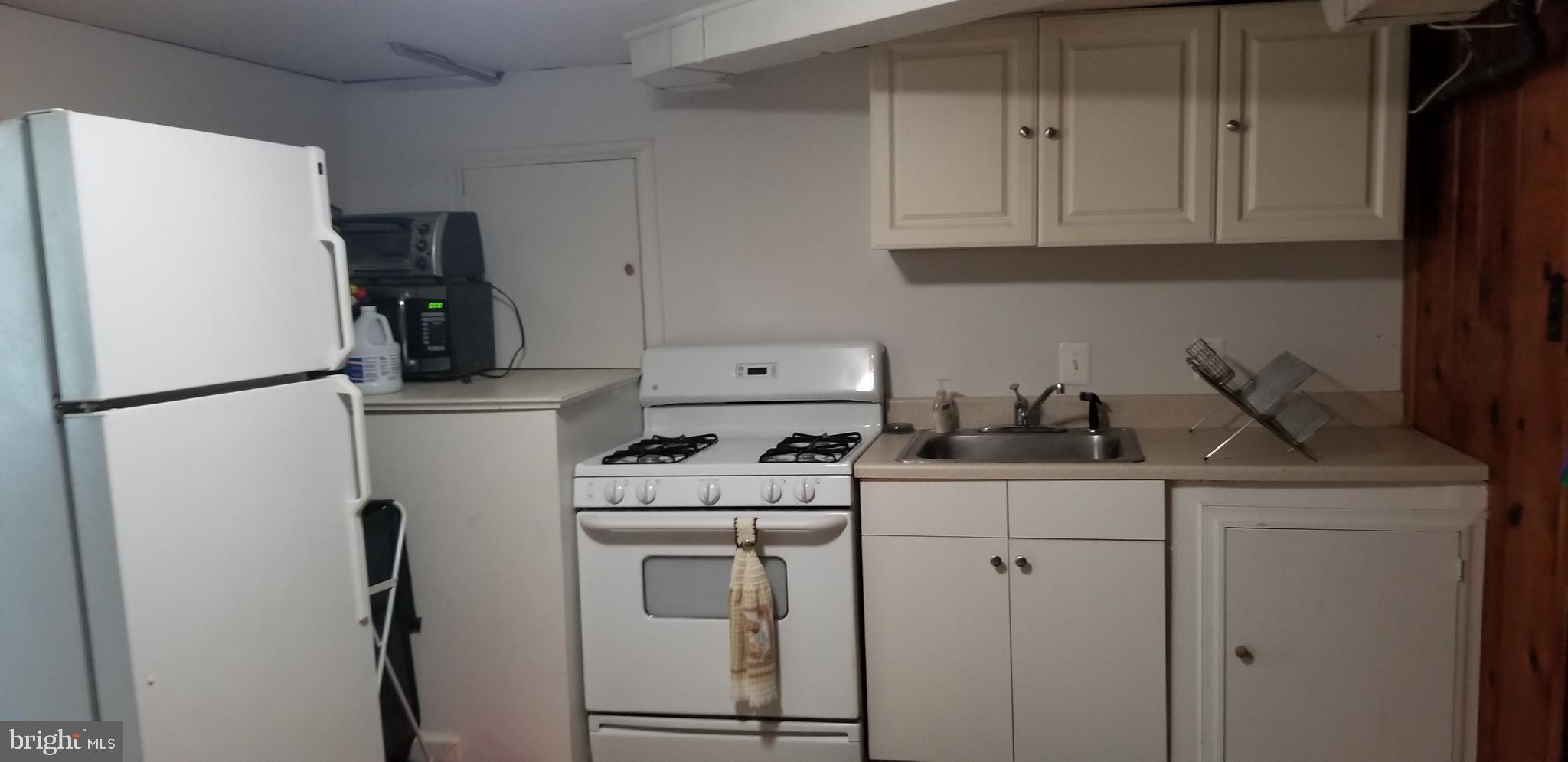 FAIRLAND - Residential Lease