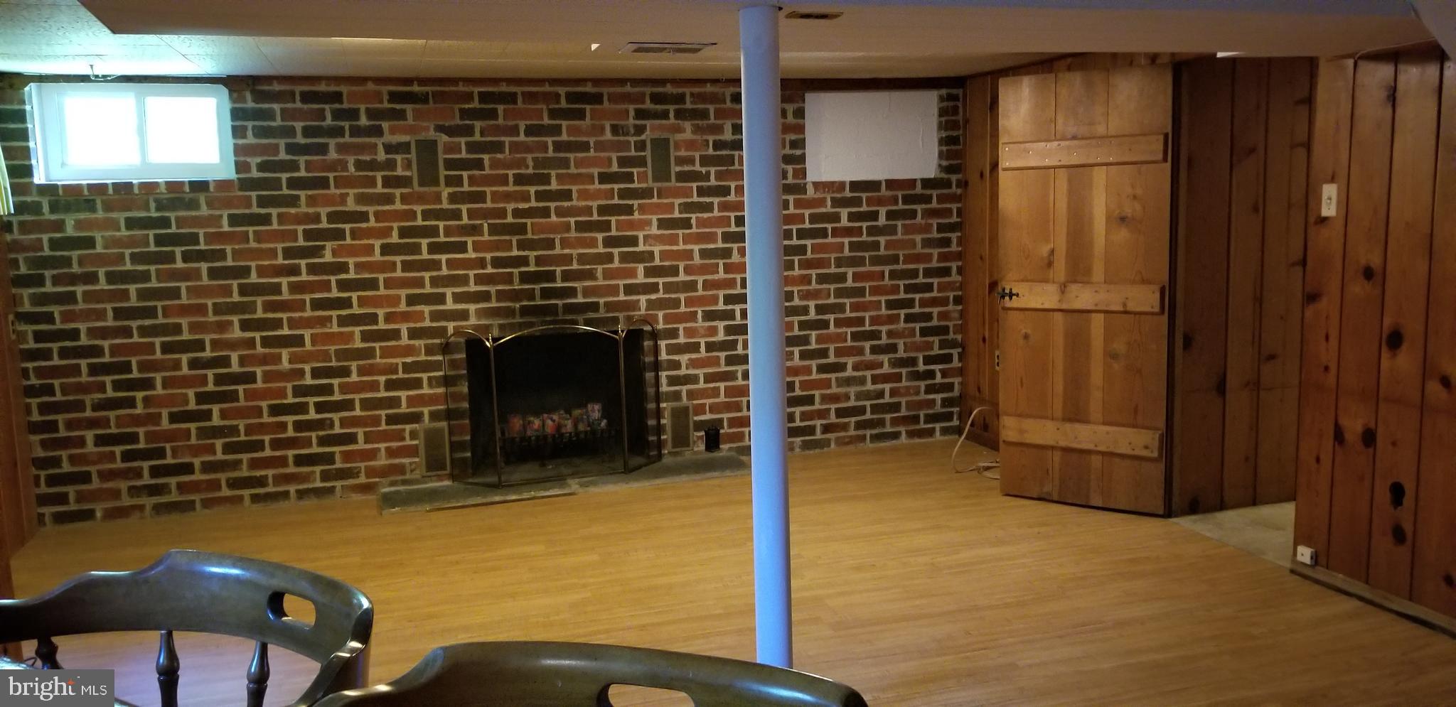 FAIRLAND - Residential Lease