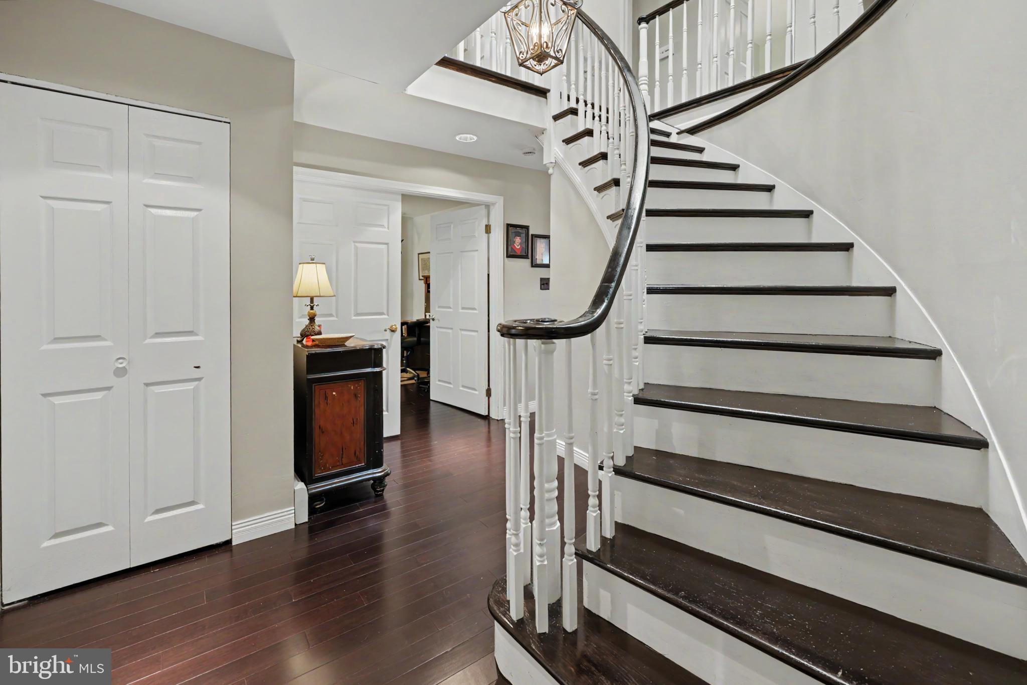 FOLSOM - Residential