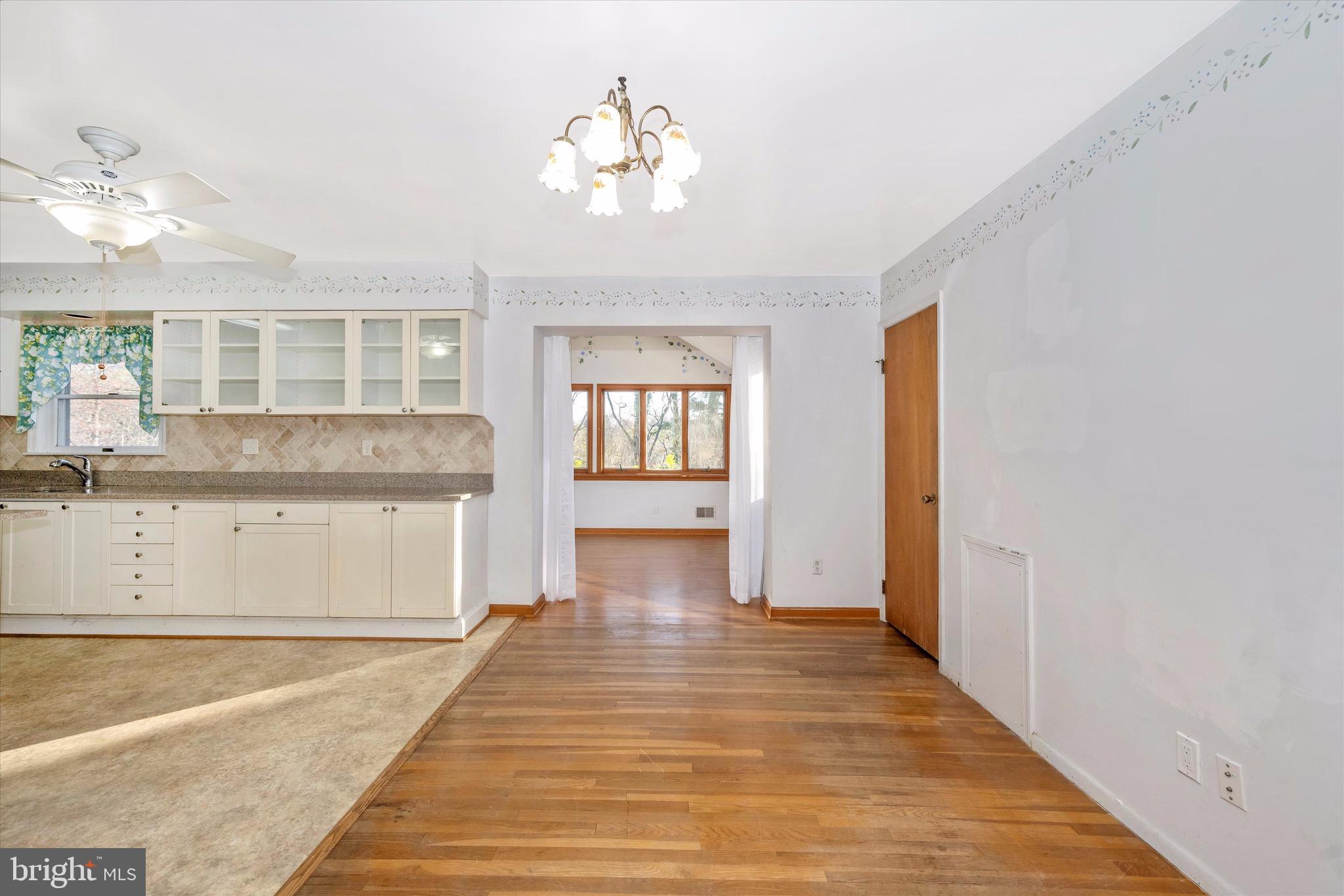 CALVERTON - Residential