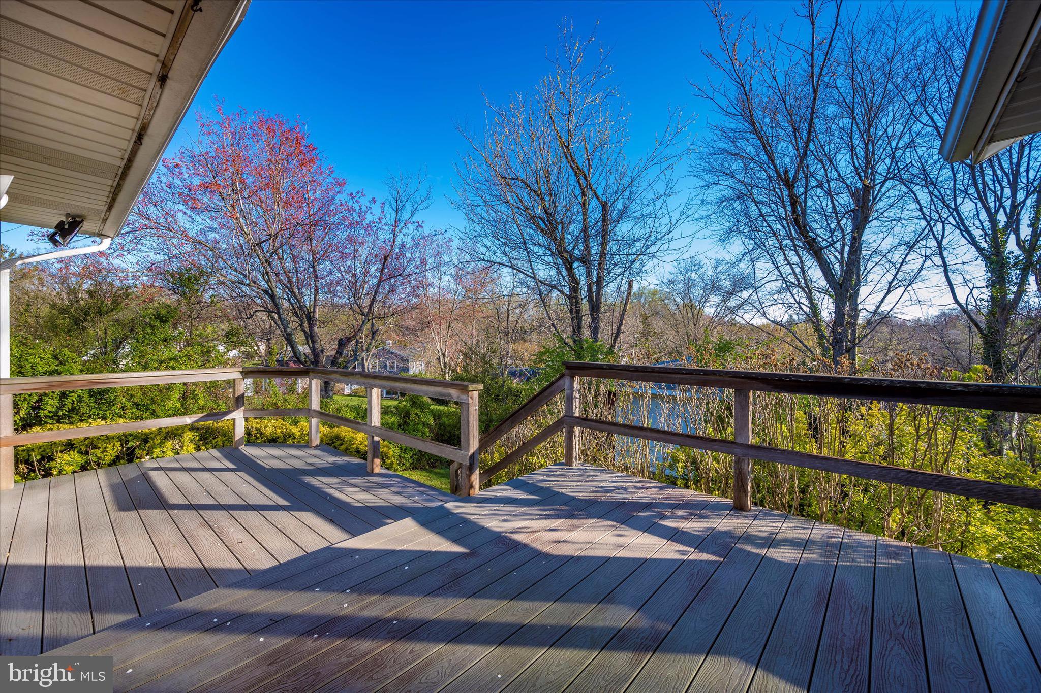 CALVERTON - Residential