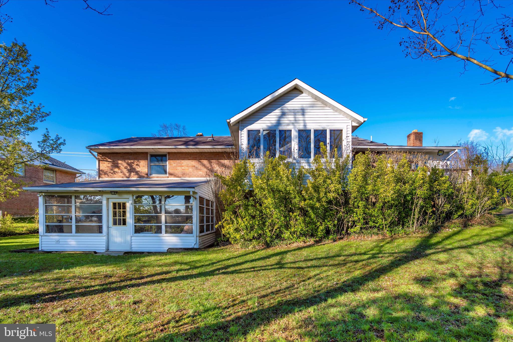 CALVERTON - Residential