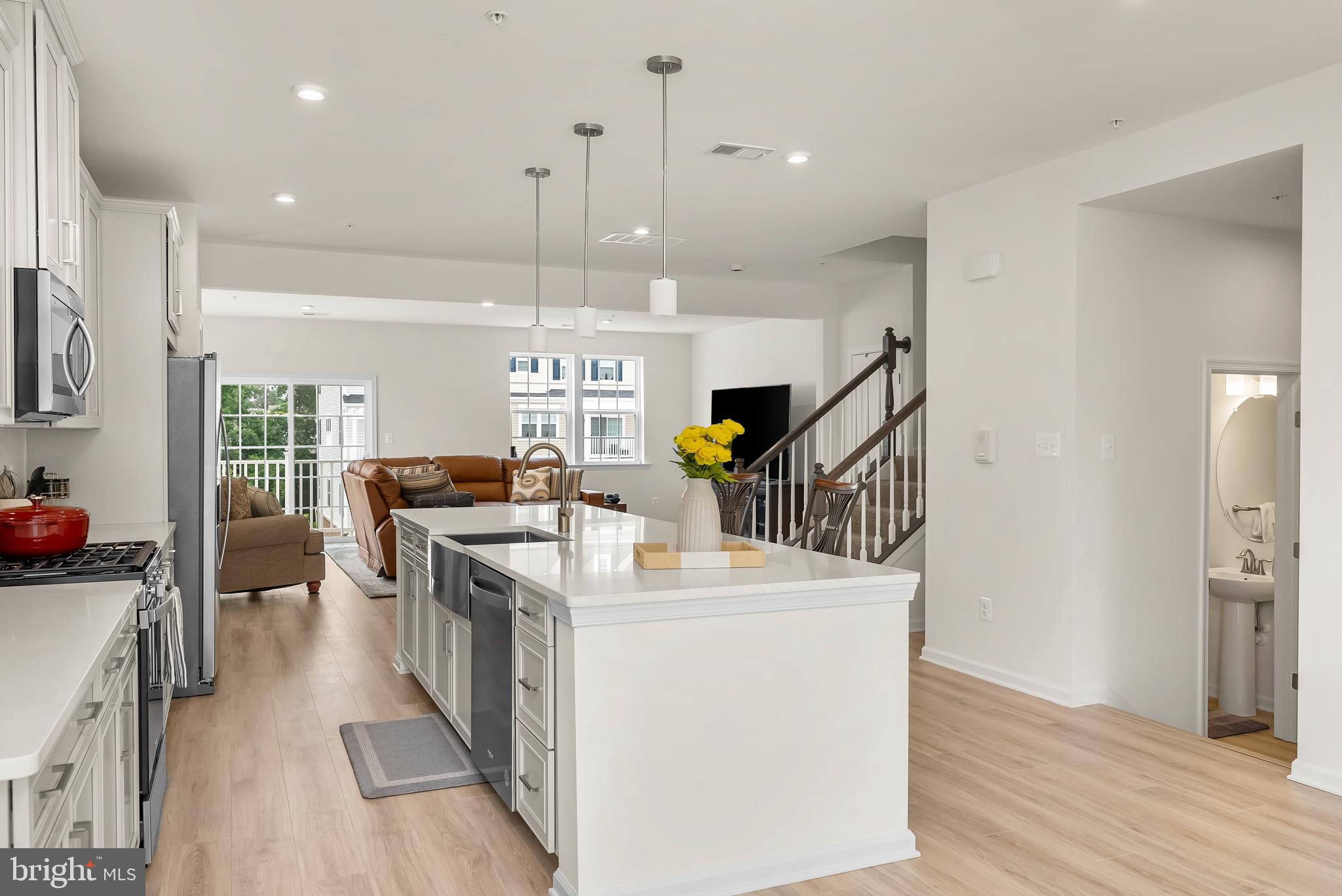 4425 POTTS COURT 596