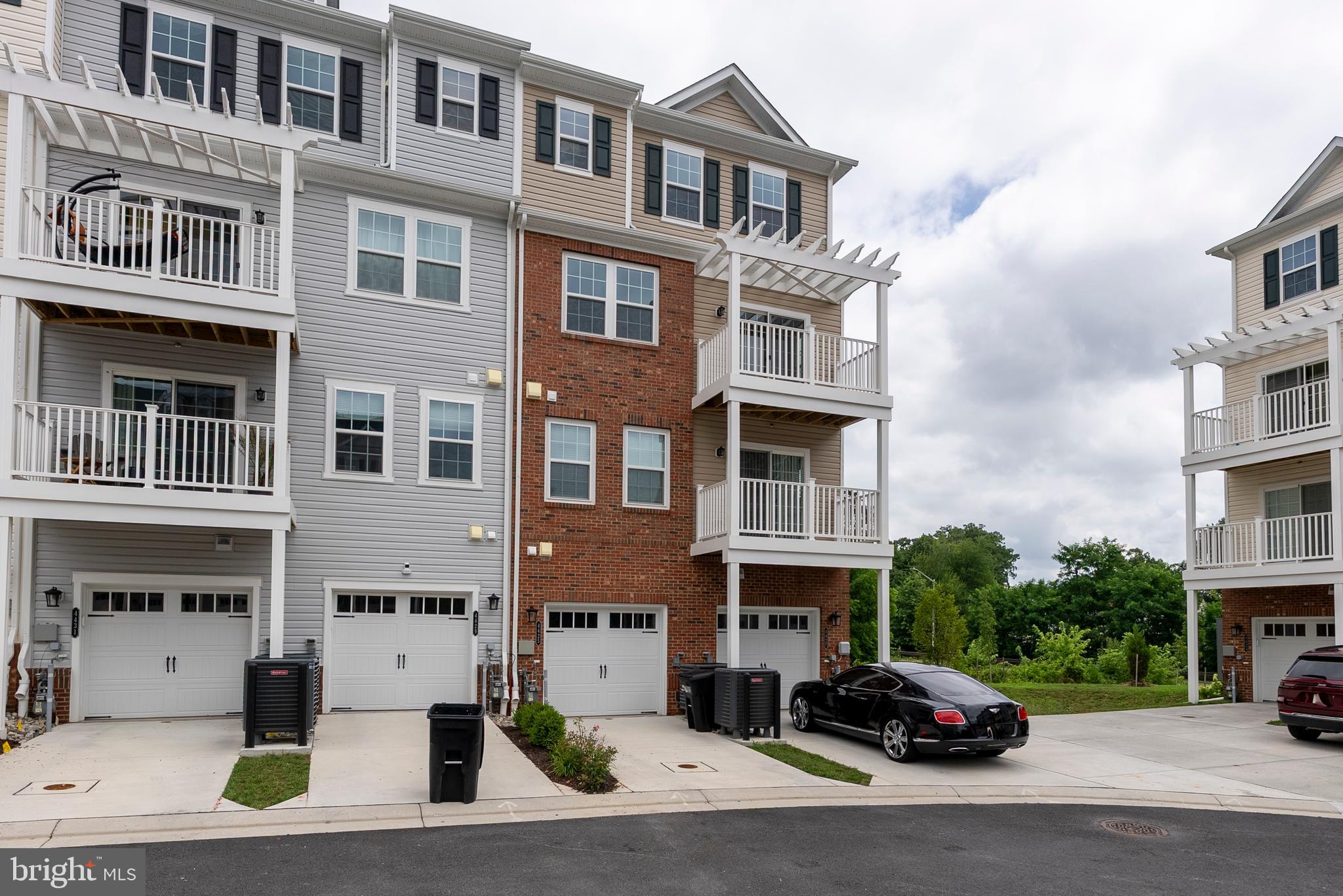 4425 POTTS COURT 596