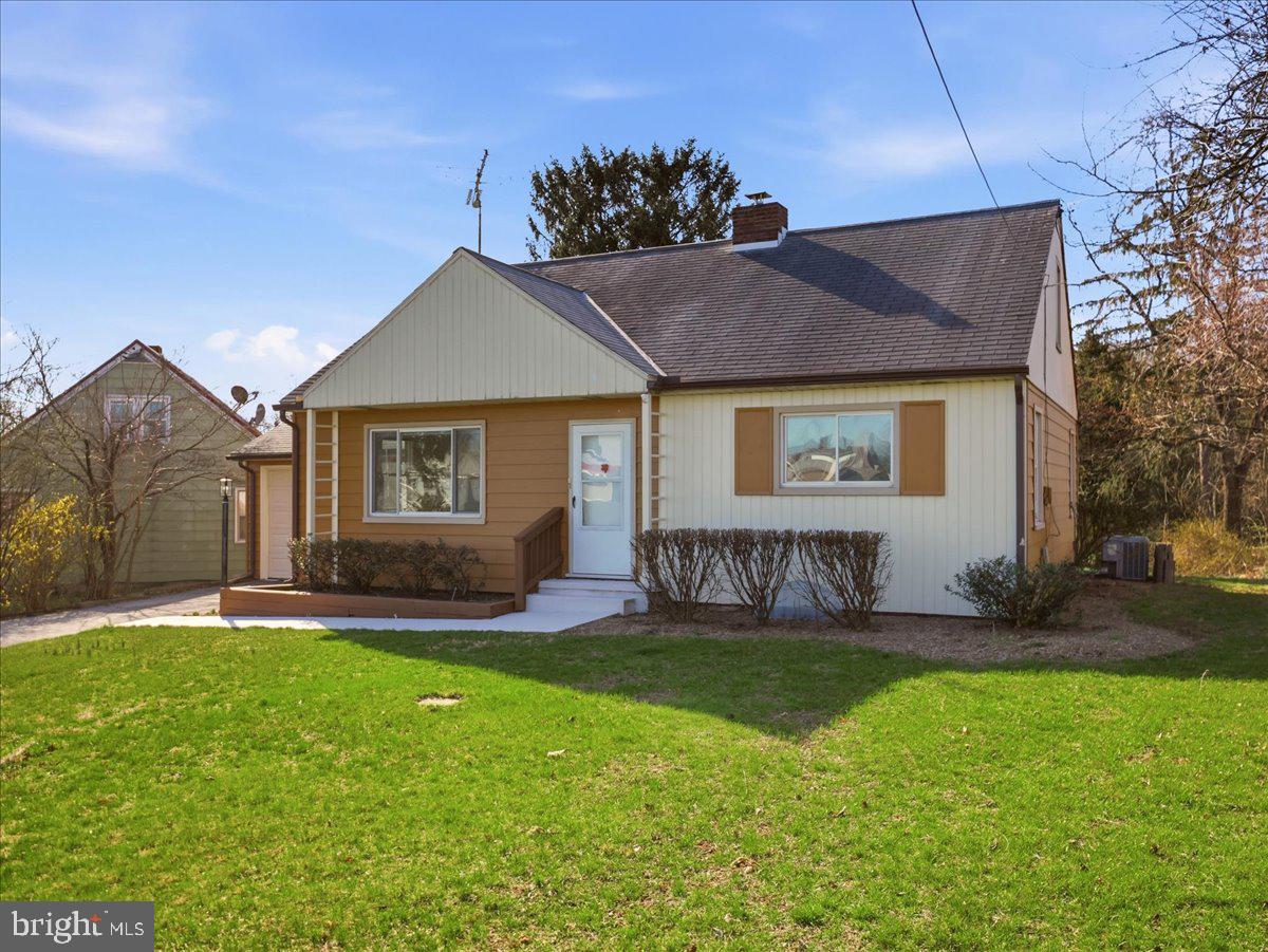 906 STROCK DRIVE DRIVE