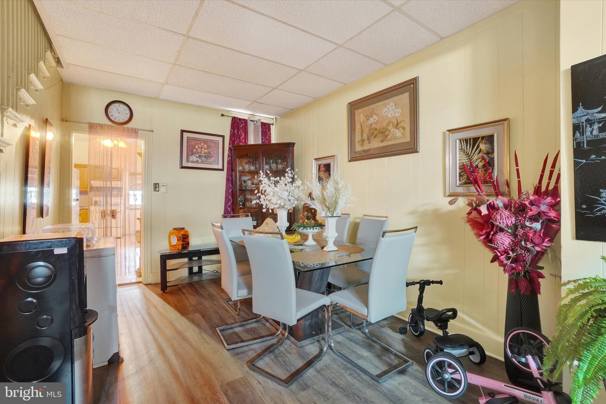 SOUTH QUEEN STREET - Residential