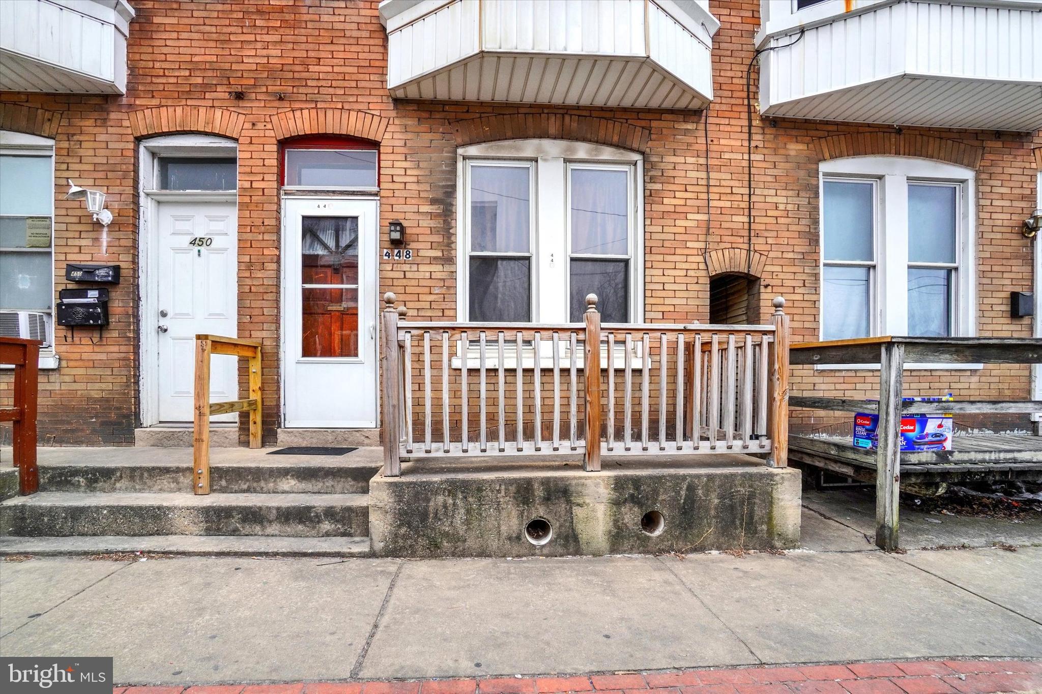 SOUTH QUEEN STREET - Residential