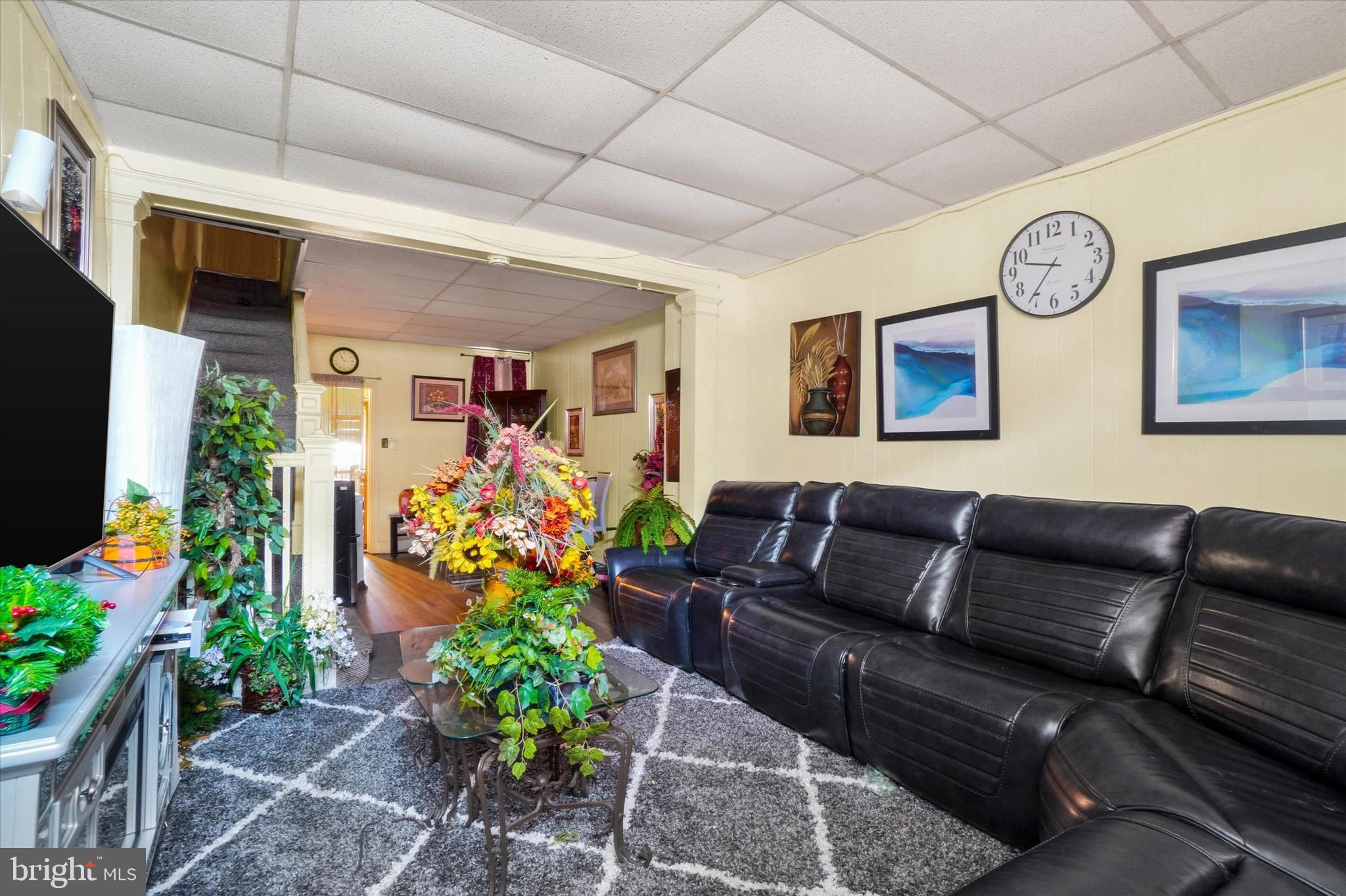 SOUTH QUEEN STREET - Residential