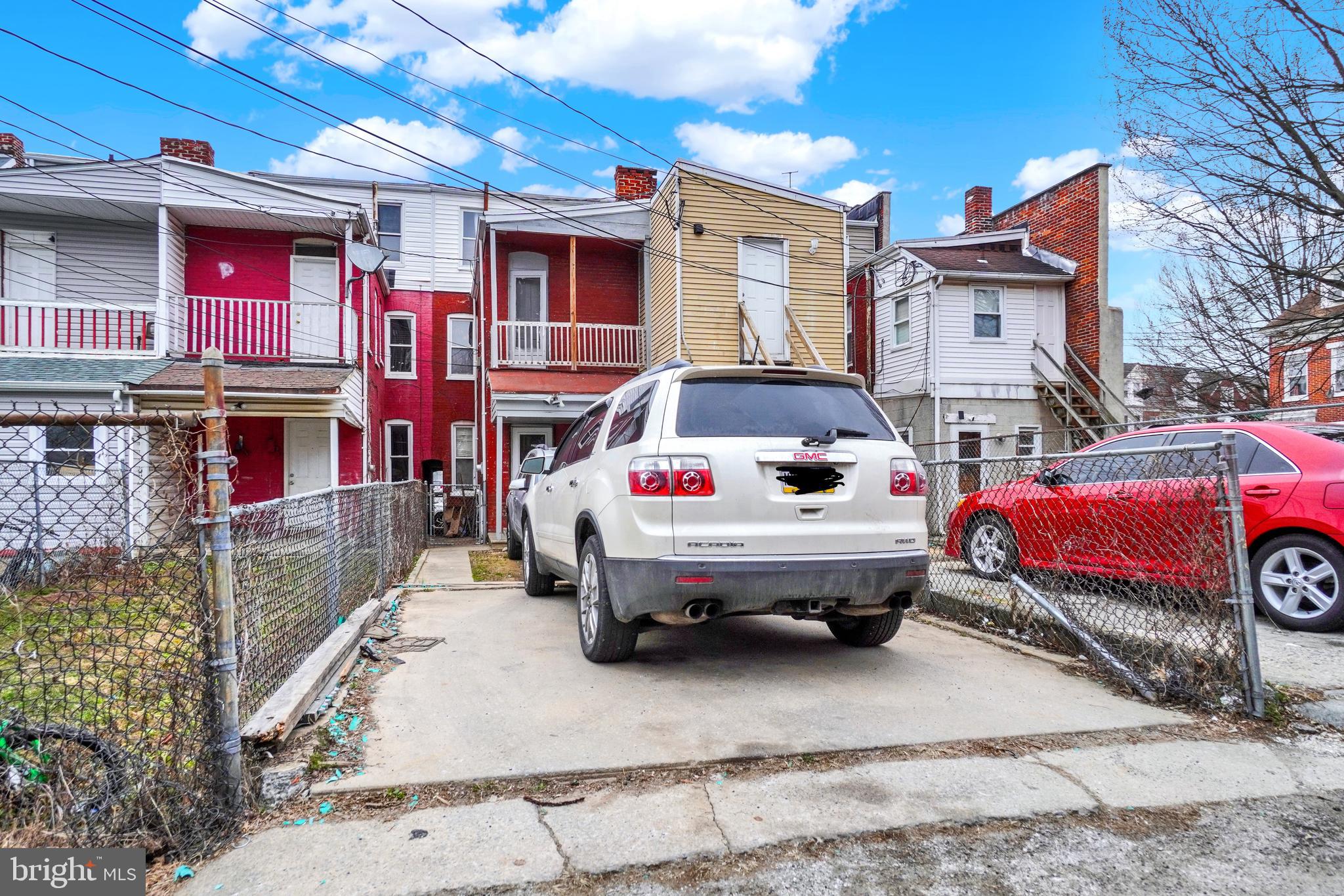 SOUTH QUEEN STREET - Residential