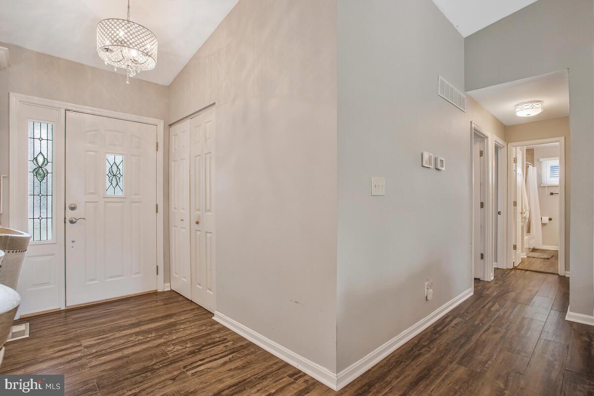 228 ROYAL ARMS WAY