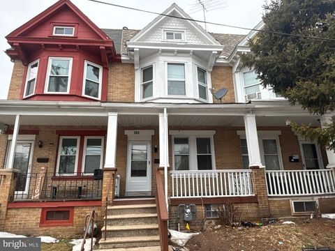 Townhouse For Sale - 203 Chain Street<br/> NORRISTOWN, PA 19401