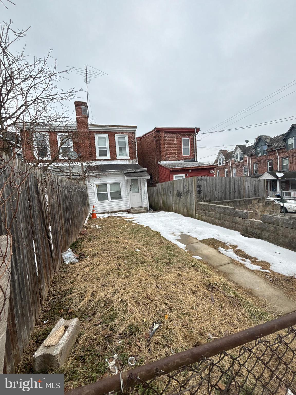 NORRISTOWN - Residential