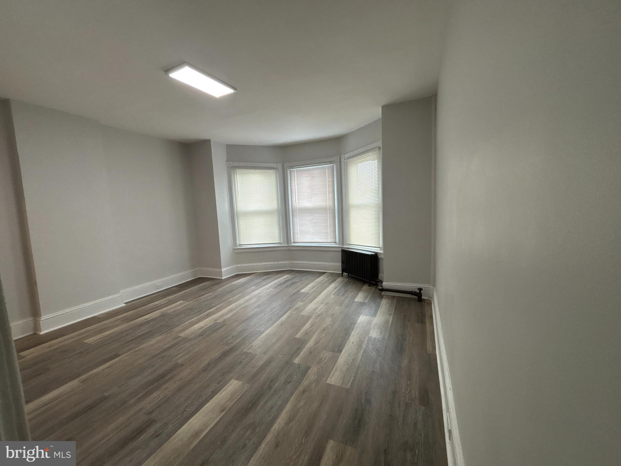 NORRISTOWN - Residential