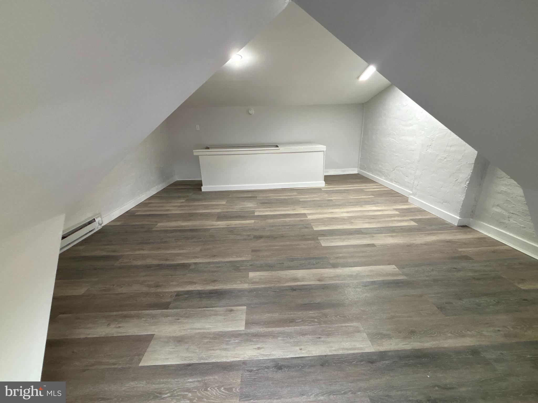 NORRISTOWN - Residential