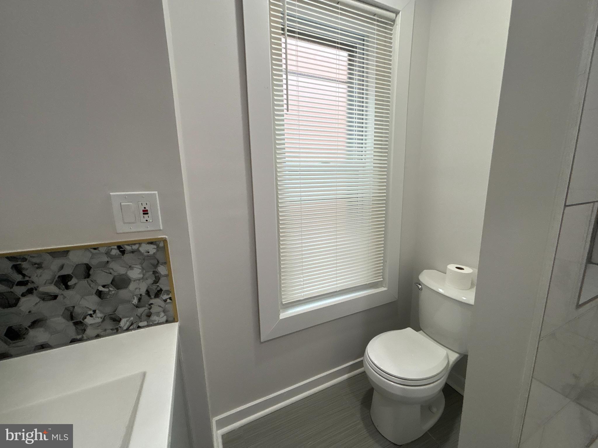 NORRISTOWN - Residential