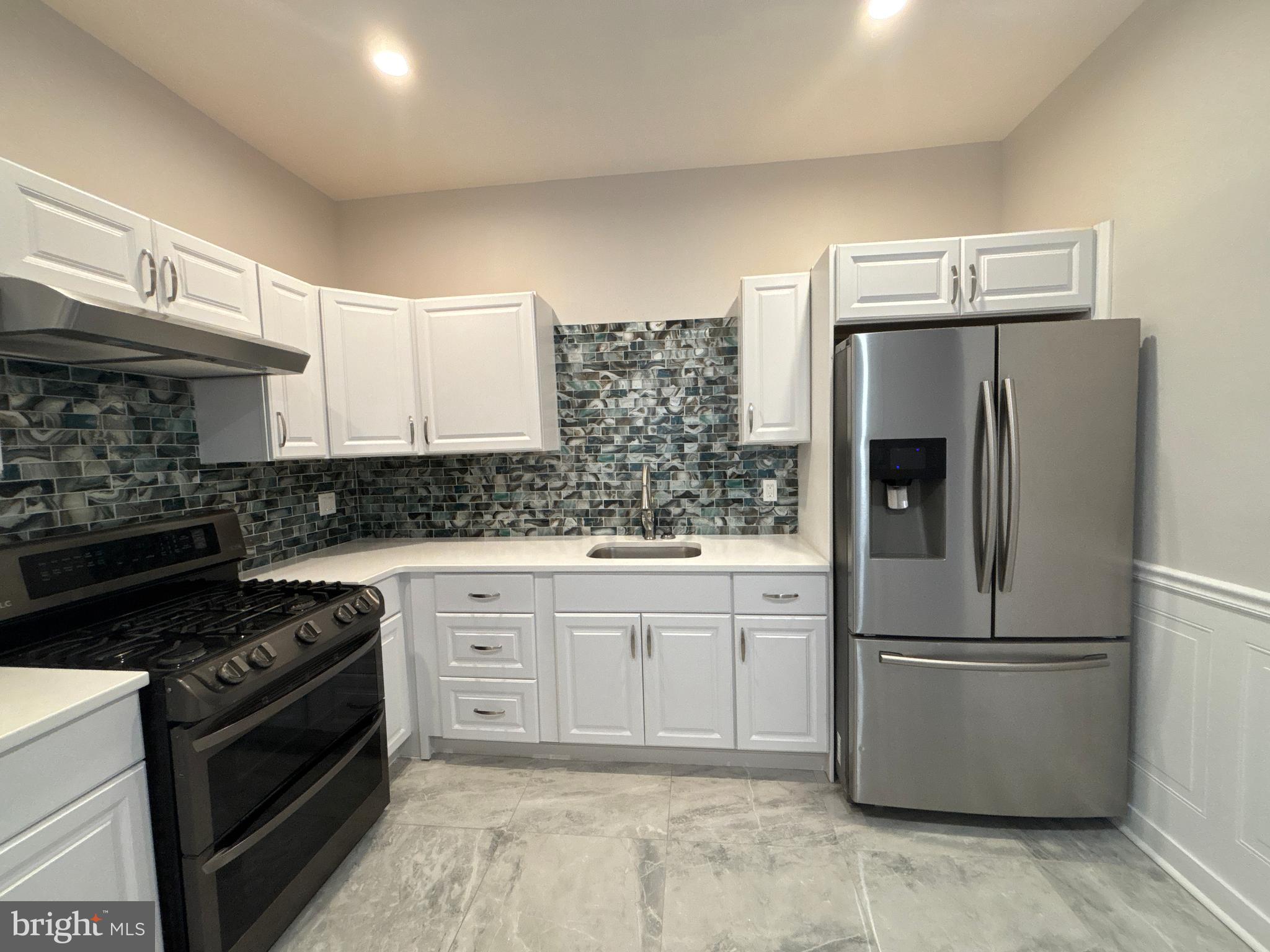 NORRISTOWN - Residential