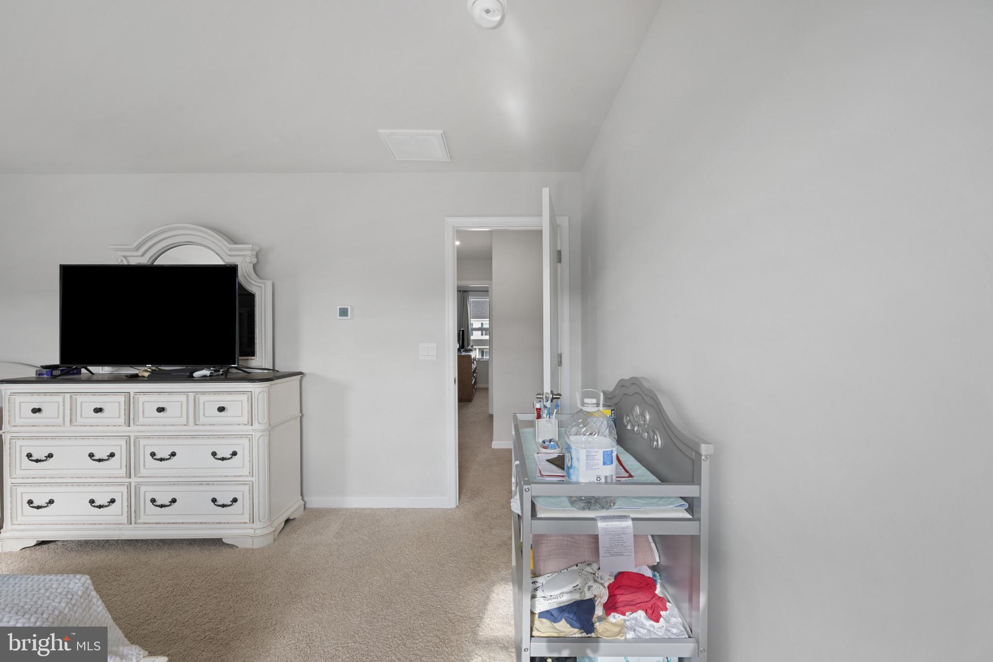 HUNTWELL WEST - Residential