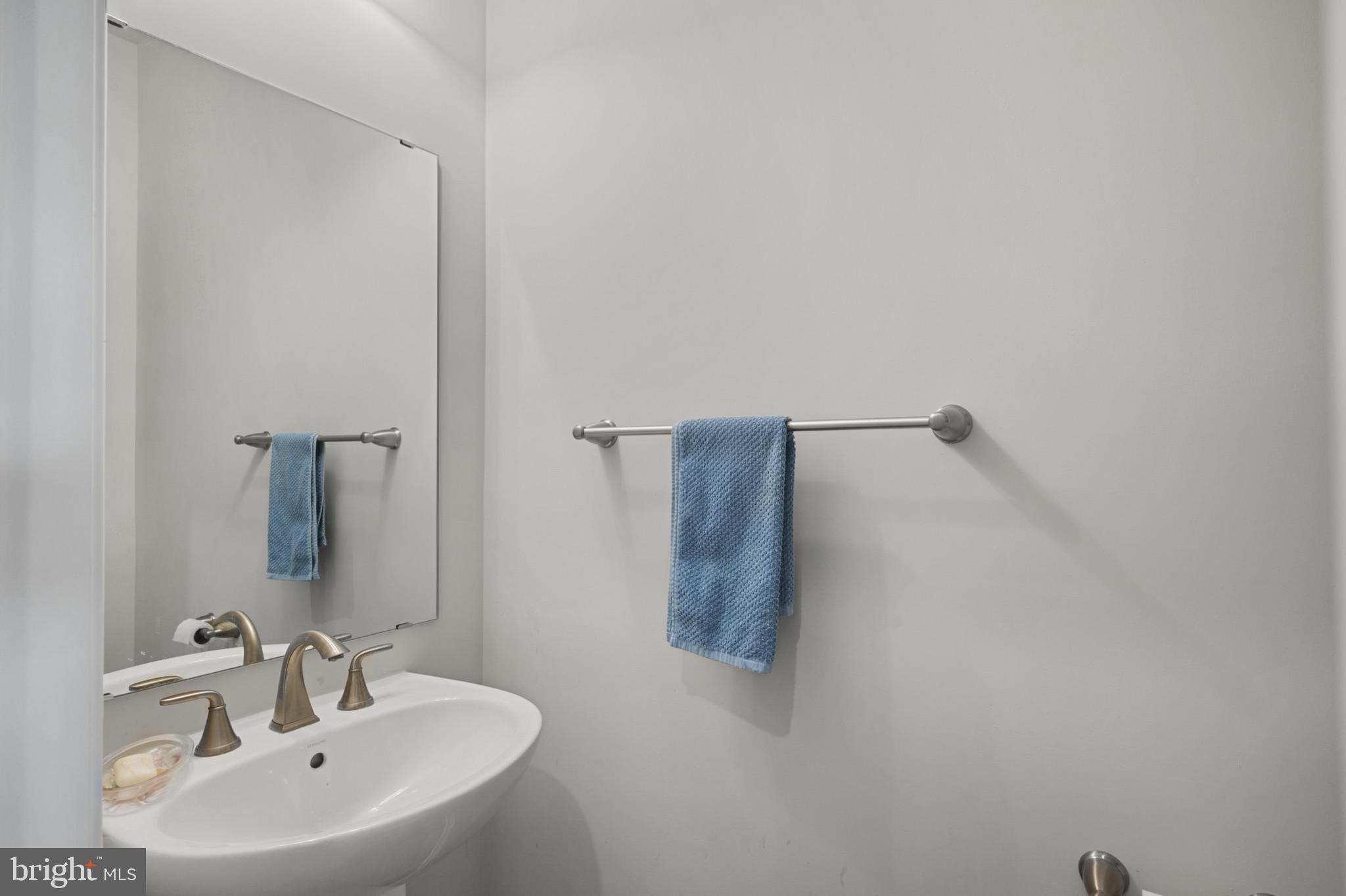 HUNTWELL WEST - Residential