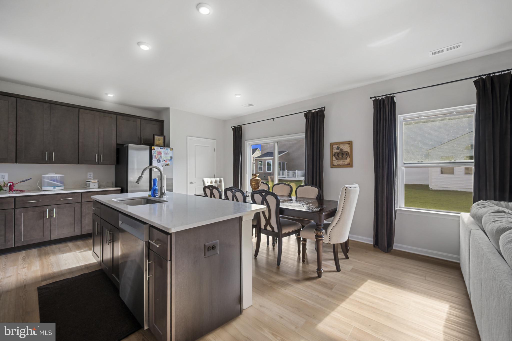 HUNTWELL WEST - Residential