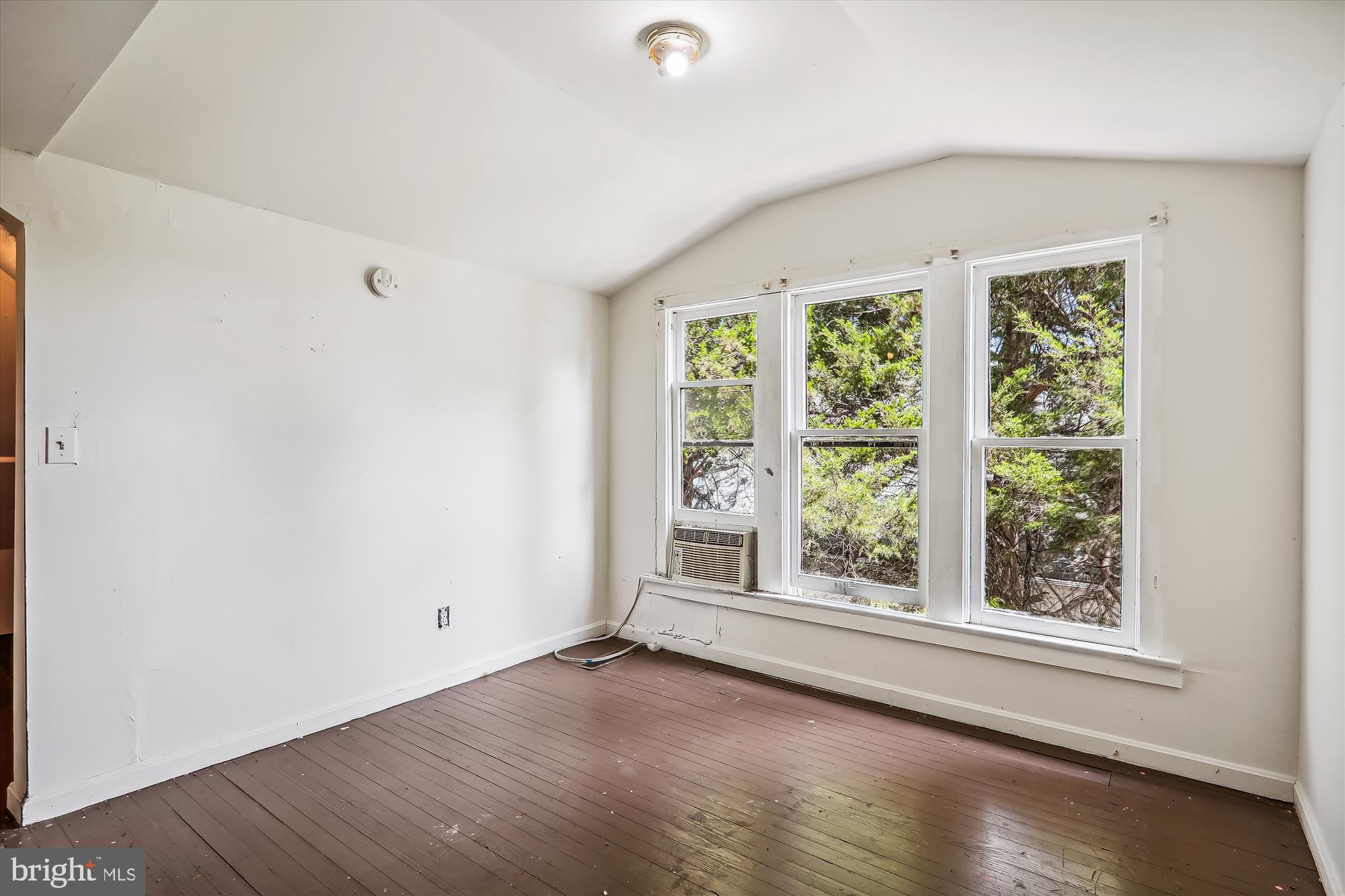 COTTAGE CITY - Residential