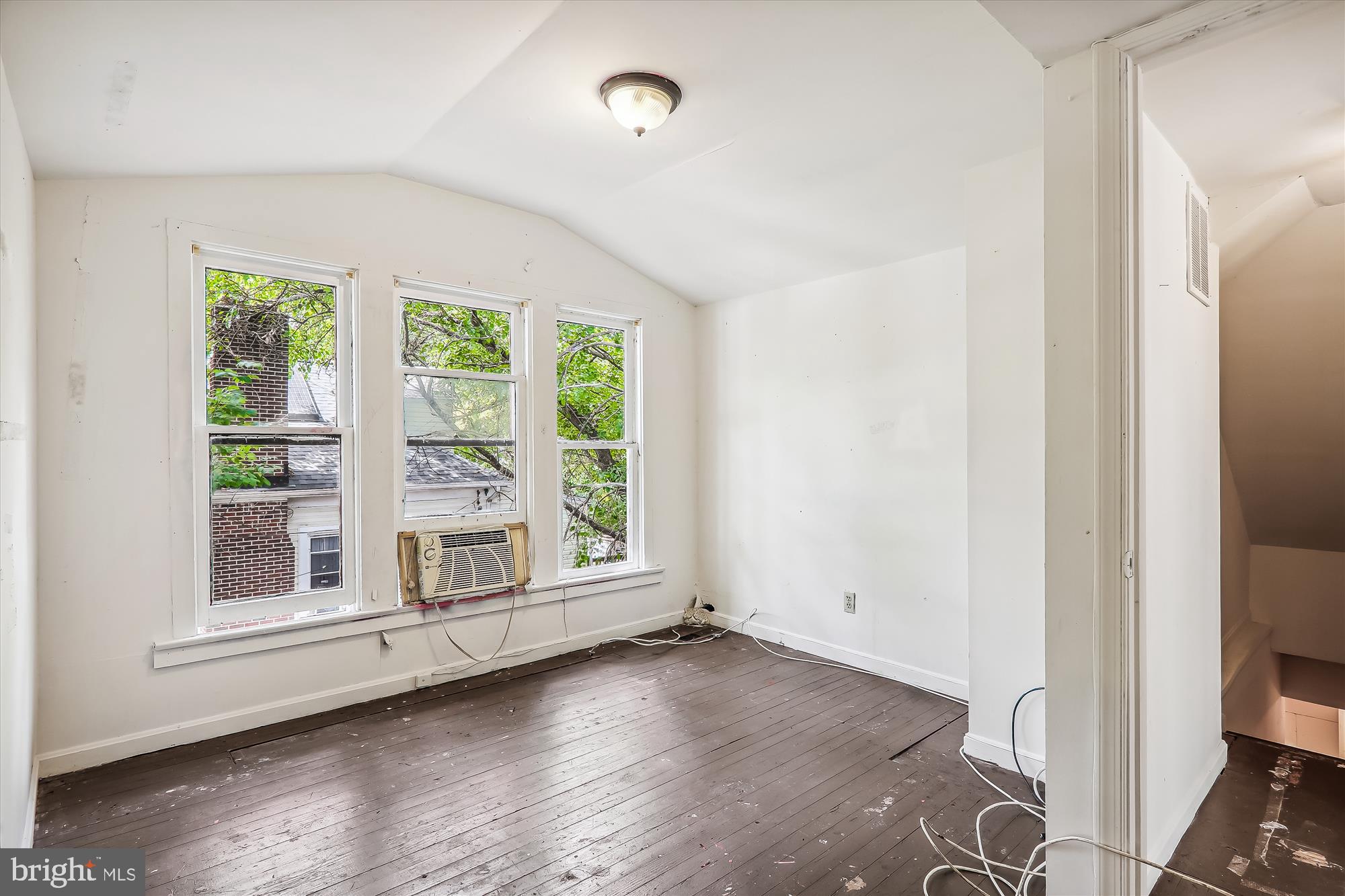 COTTAGE CITY - Residential