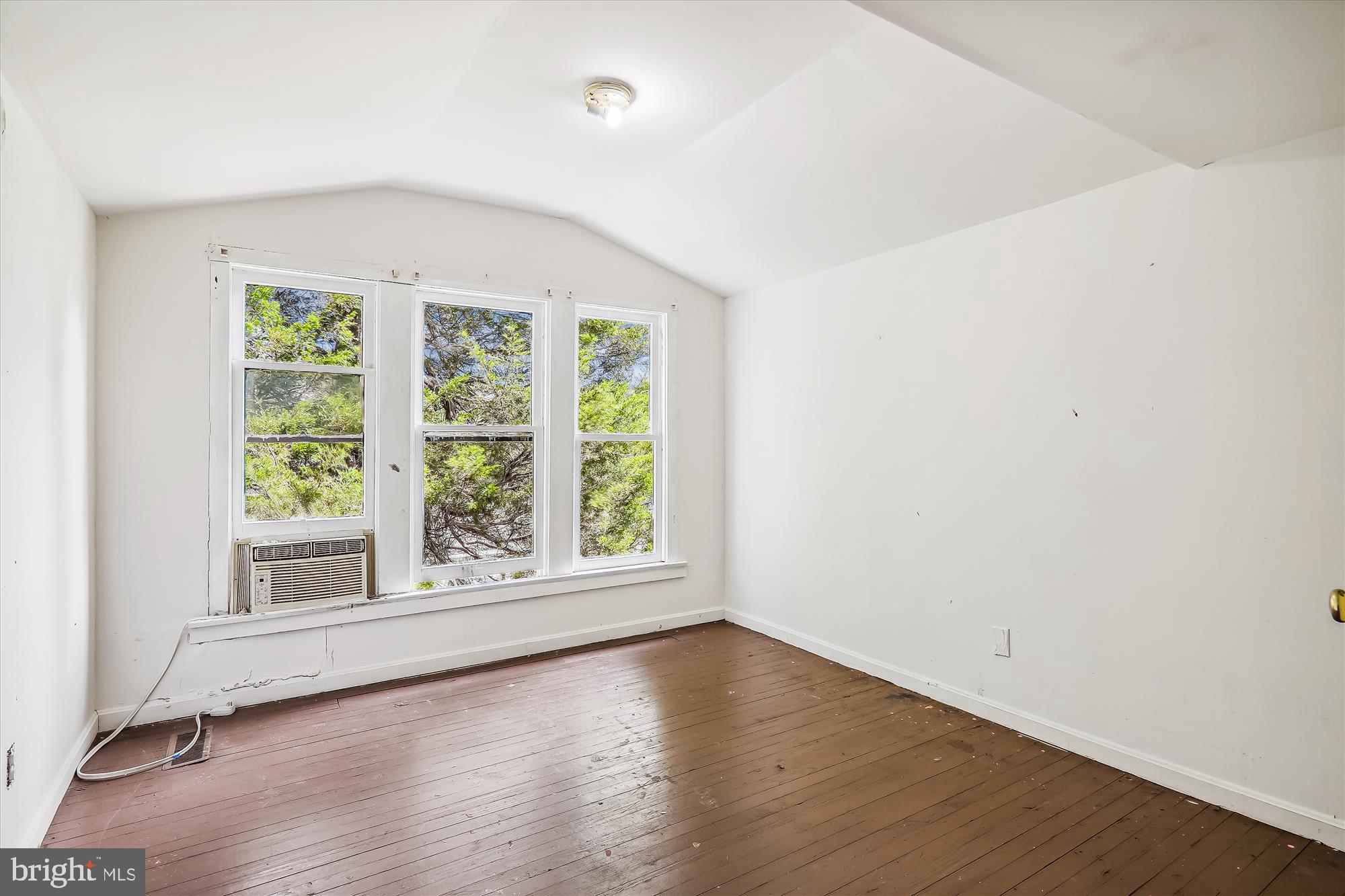 COTTAGE CITY - Residential