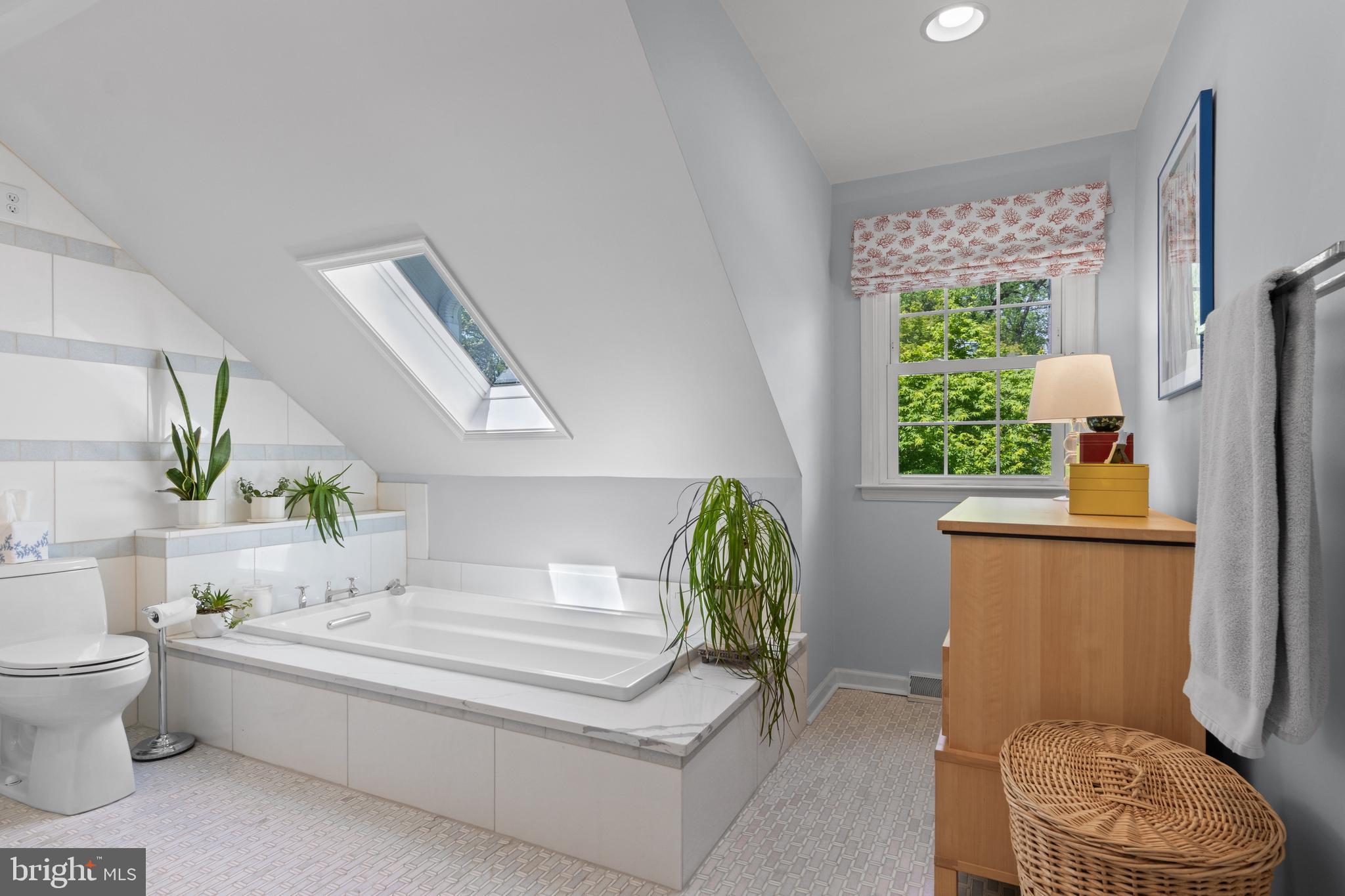 NORTH WAYNE - Residential