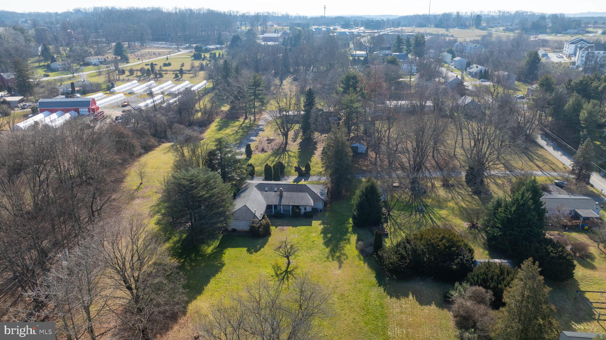 YORK TWP - Commercial Sale