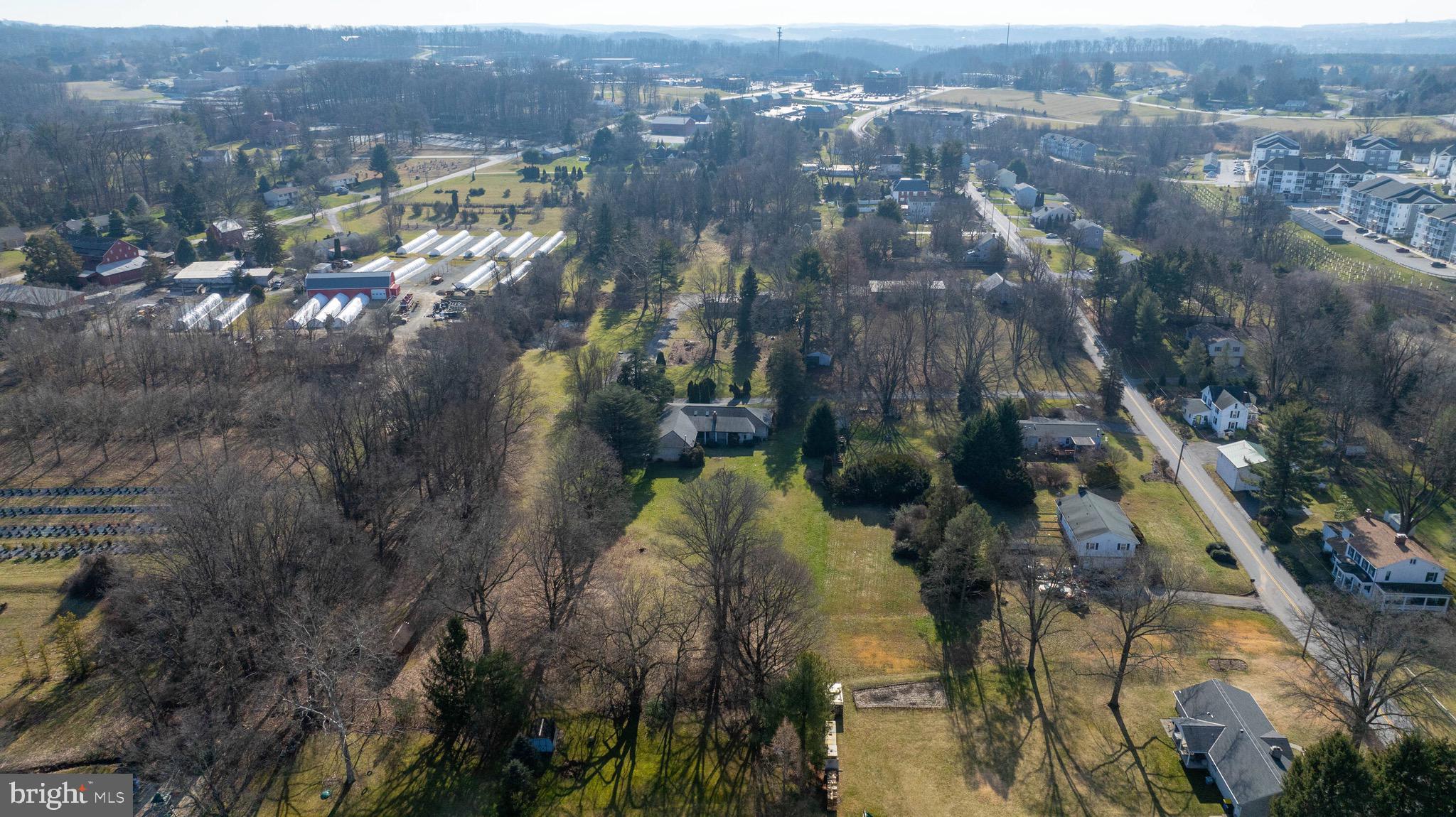 YORK TWP - Commercial Sale