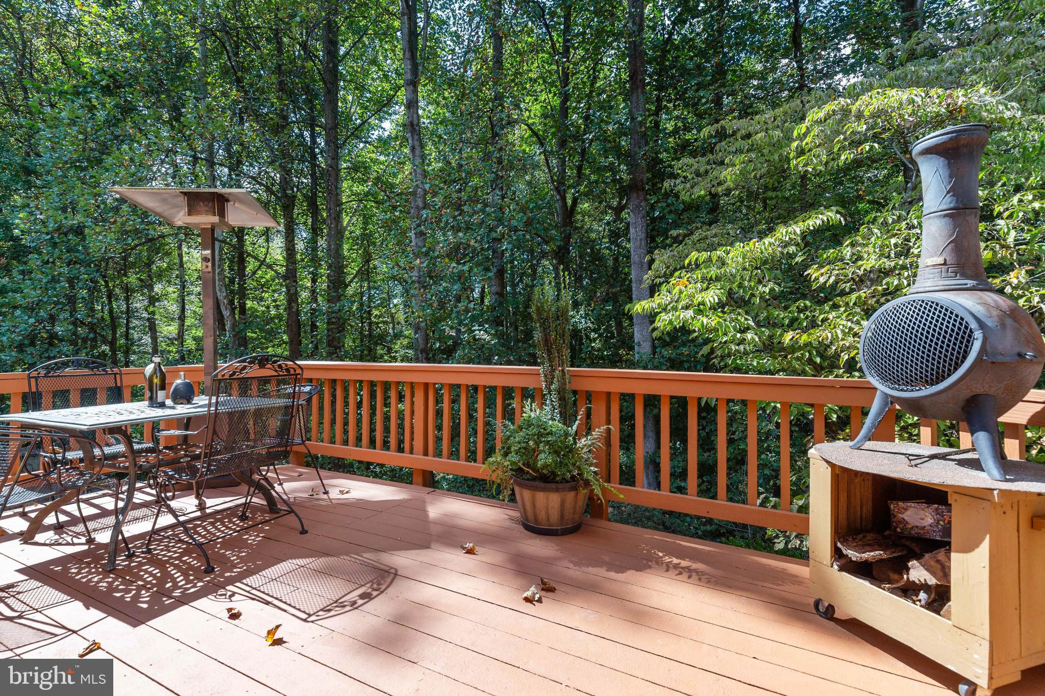 CROWNLEIGH - Residential