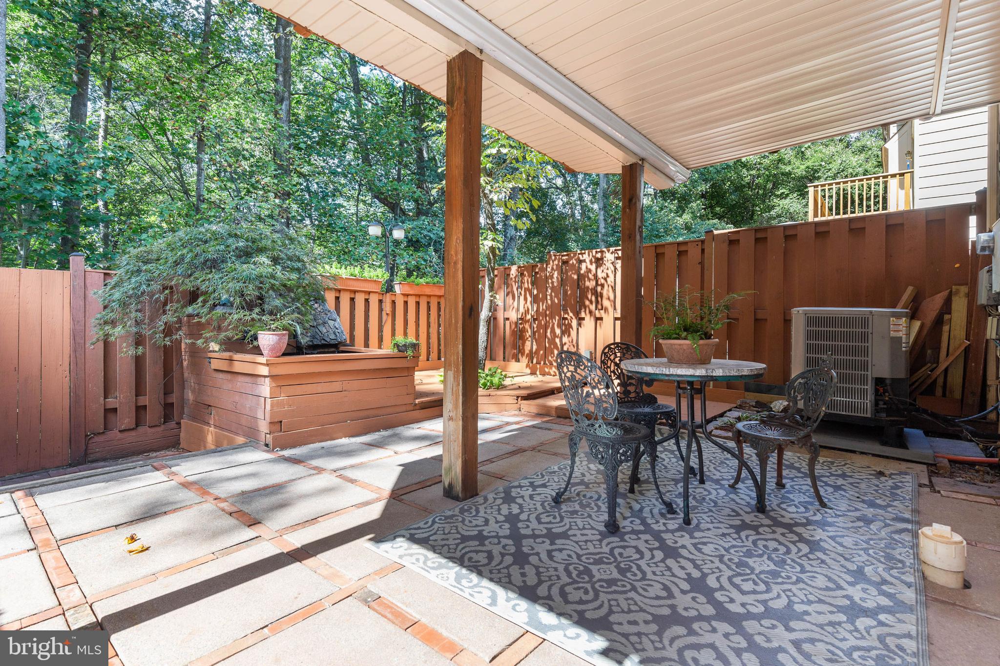 CROWNLEIGH - Residential