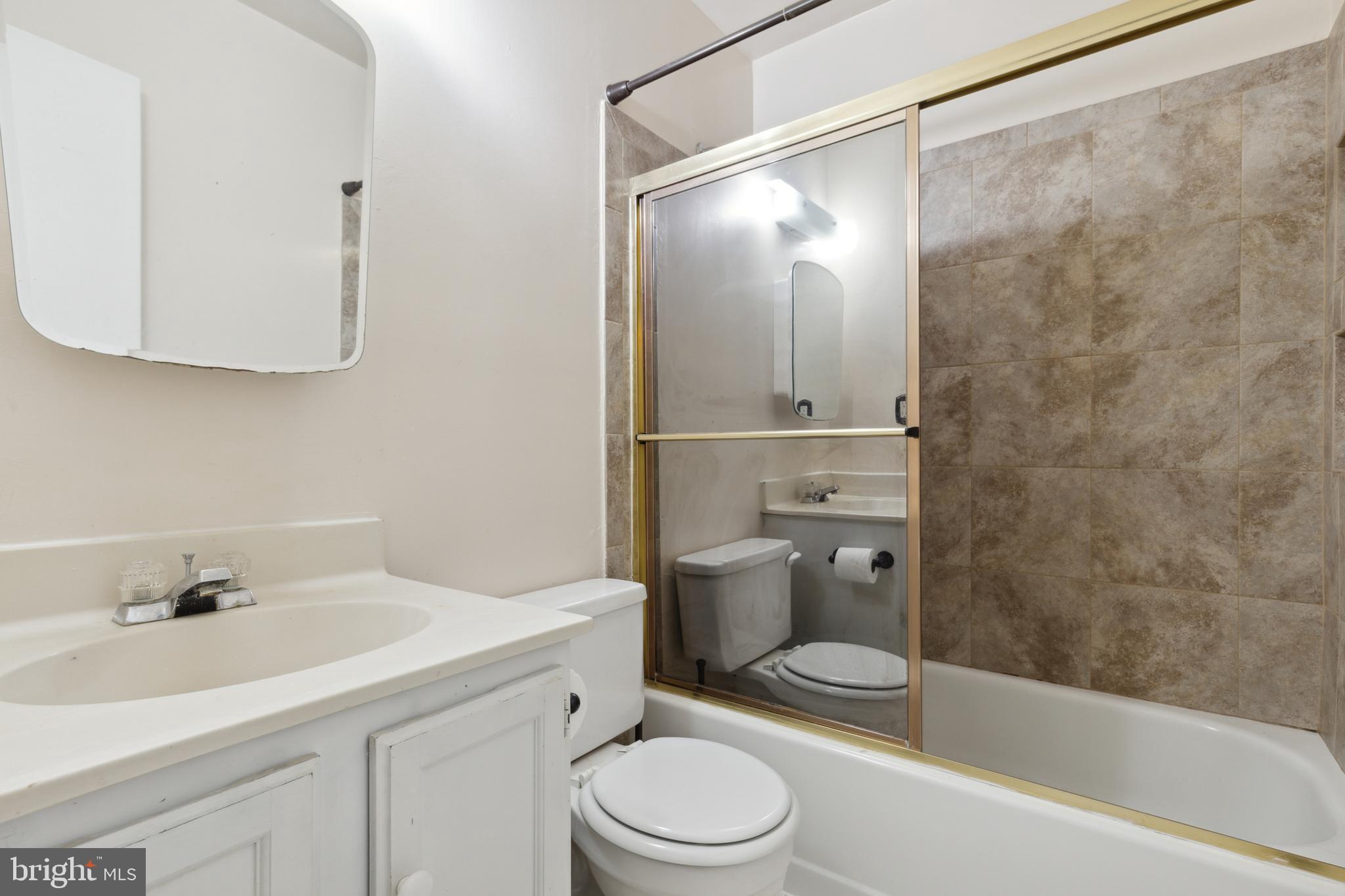 CROWNLEIGH - Residential