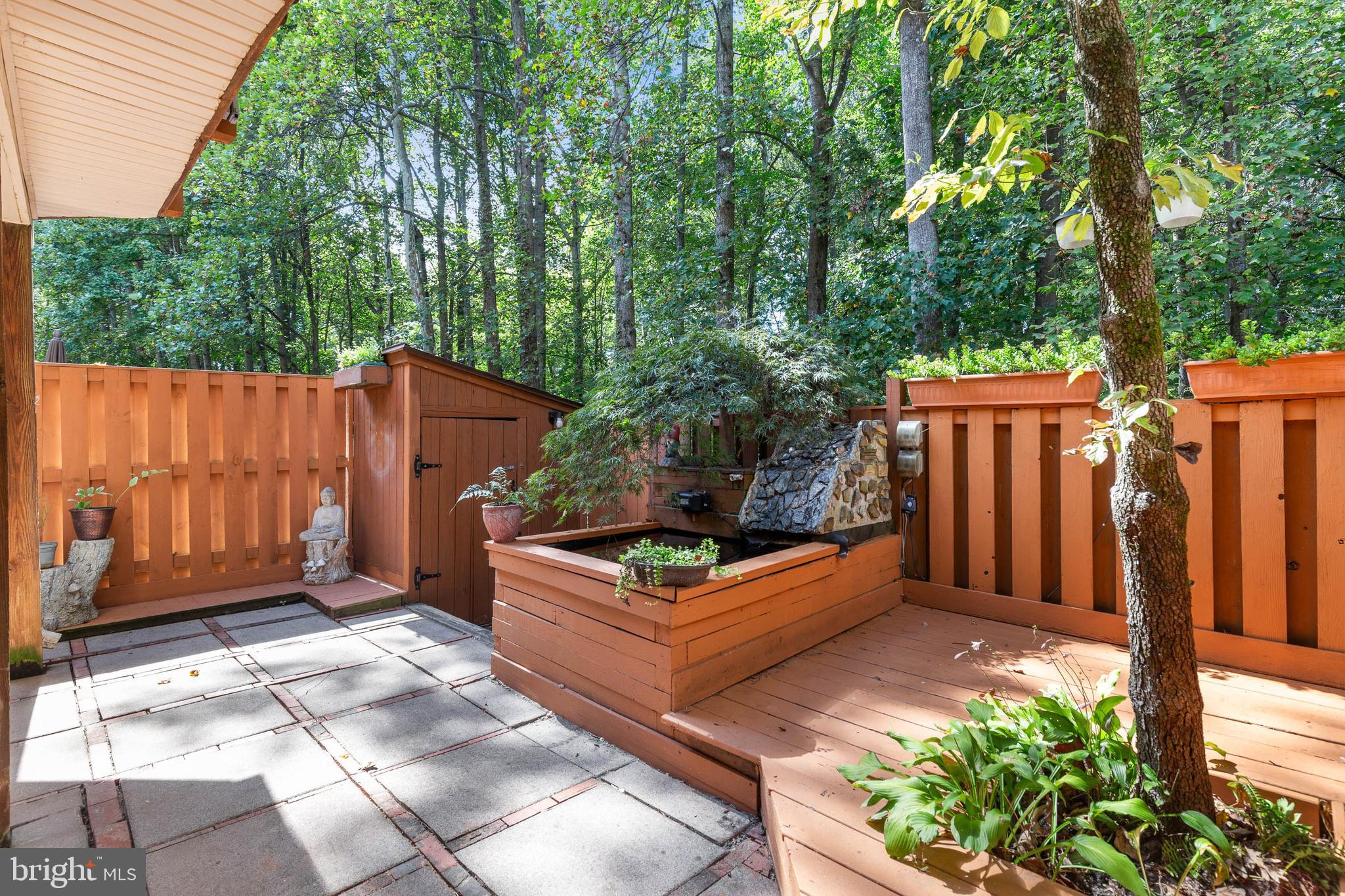 CROWNLEIGH - Residential