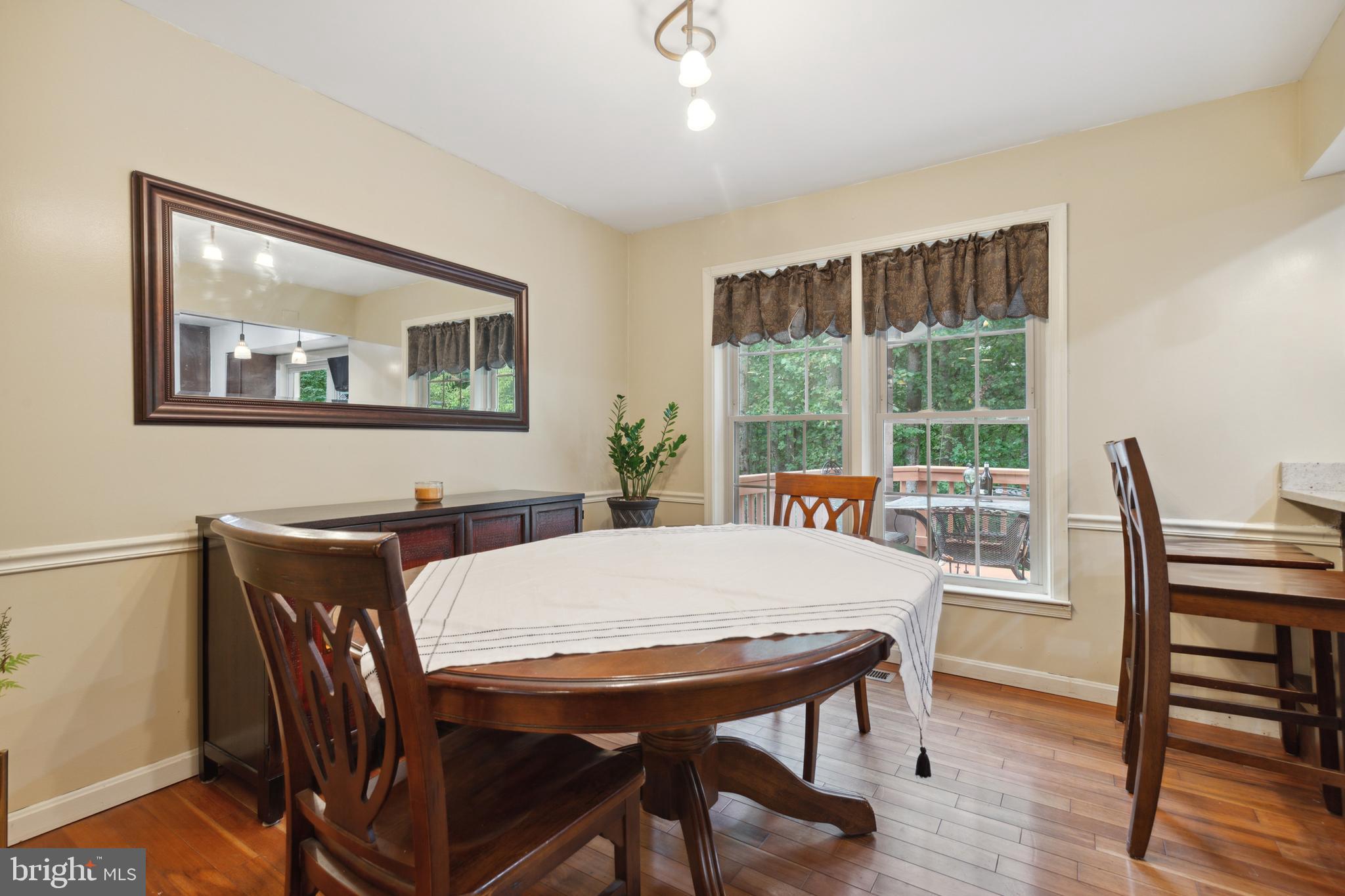 CROWNLEIGH - Residential