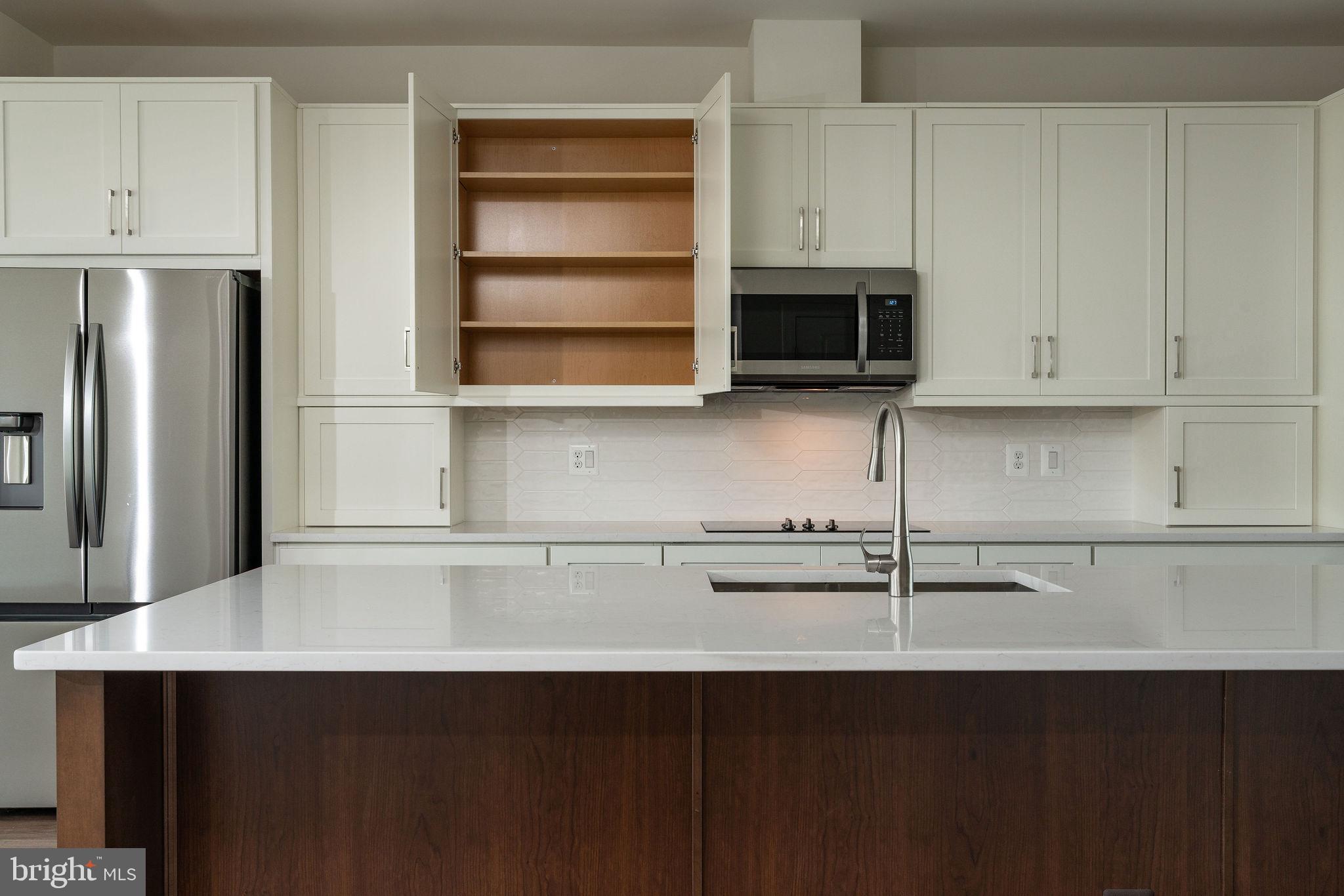 BELMONT BAY - Residential