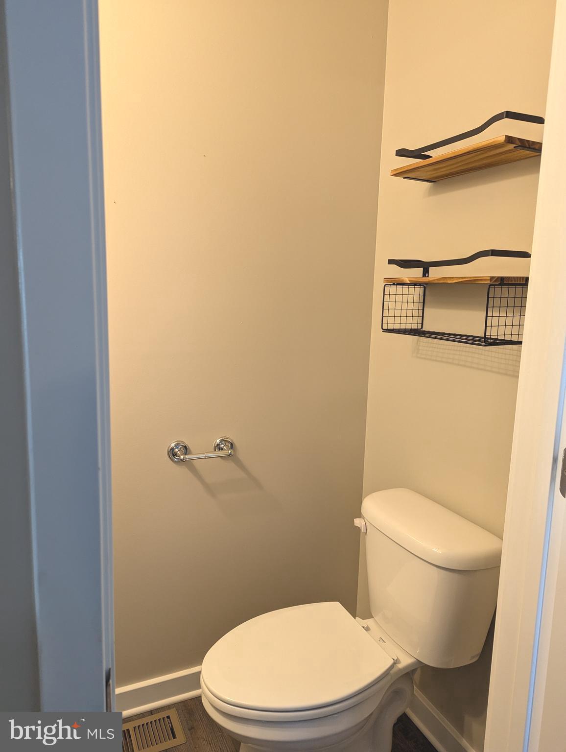 COMMUNITIES OF BURWELL - Residential Lease