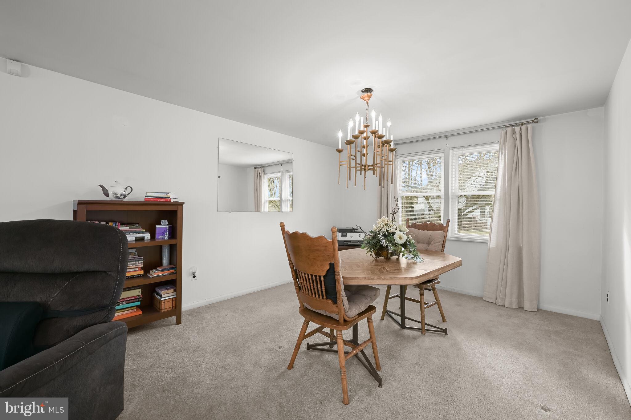 WOODBRIDGE VALLEY - Residential