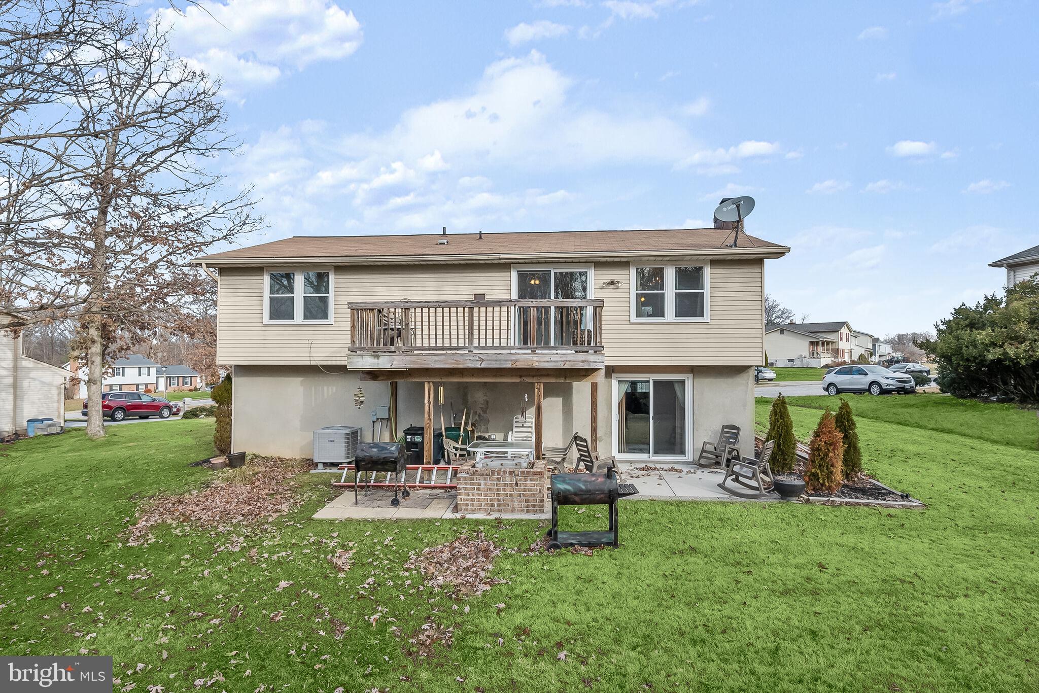 WOODBRIDGE VALLEY - Residential