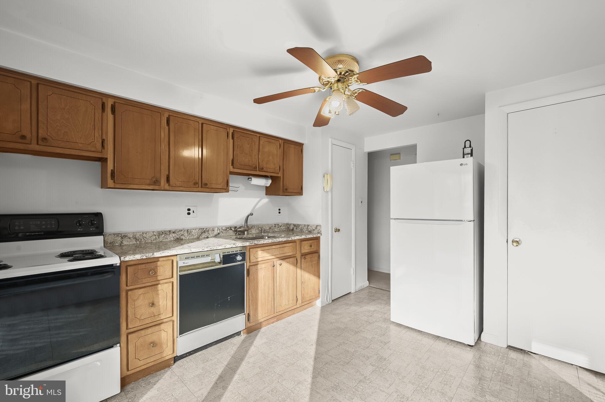 WOODBRIDGE VALLEY - Residential