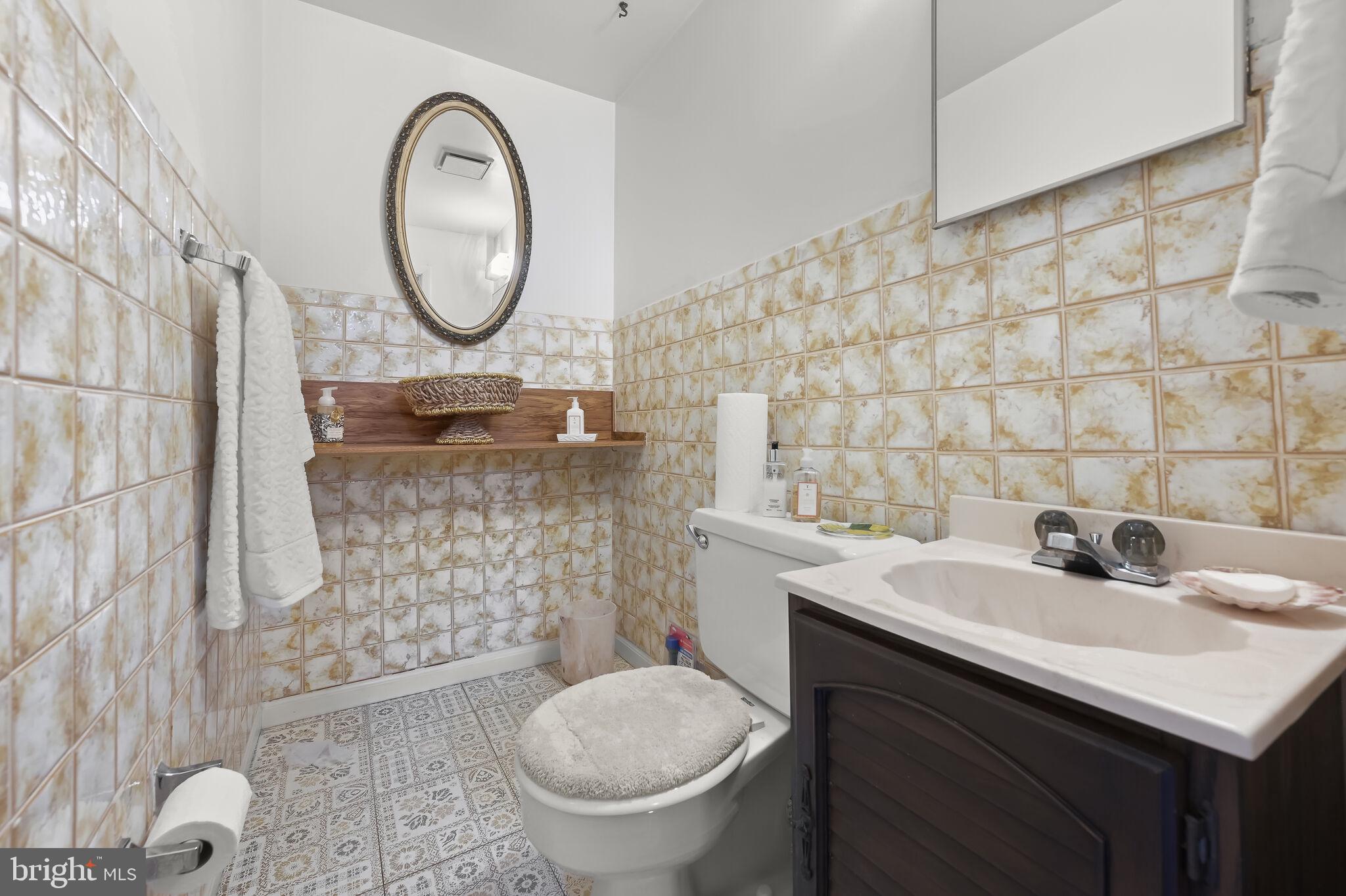 WOODBRIDGE VALLEY - Residential